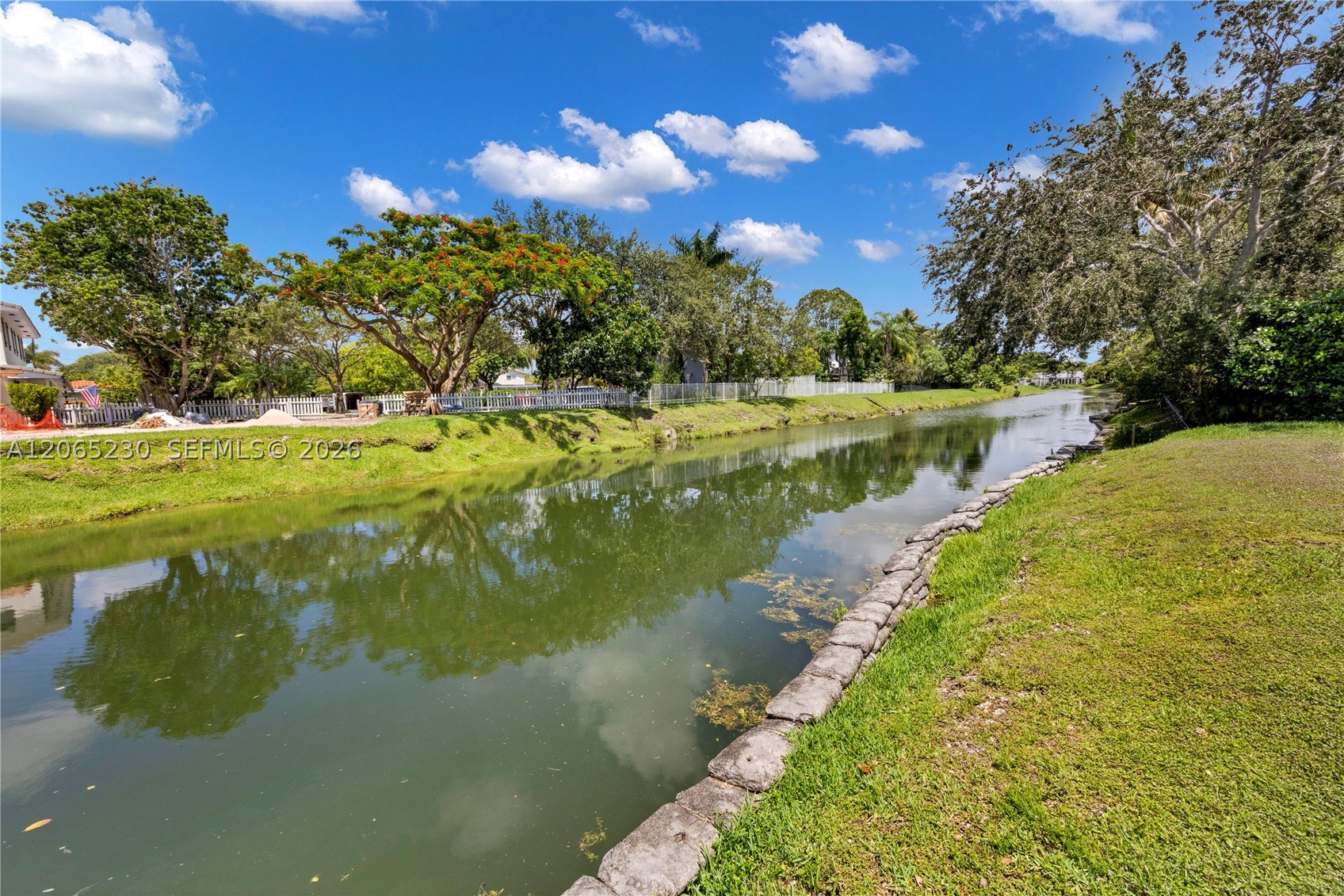 11800 SW 72nd Ave Pinecrest, FL 33156