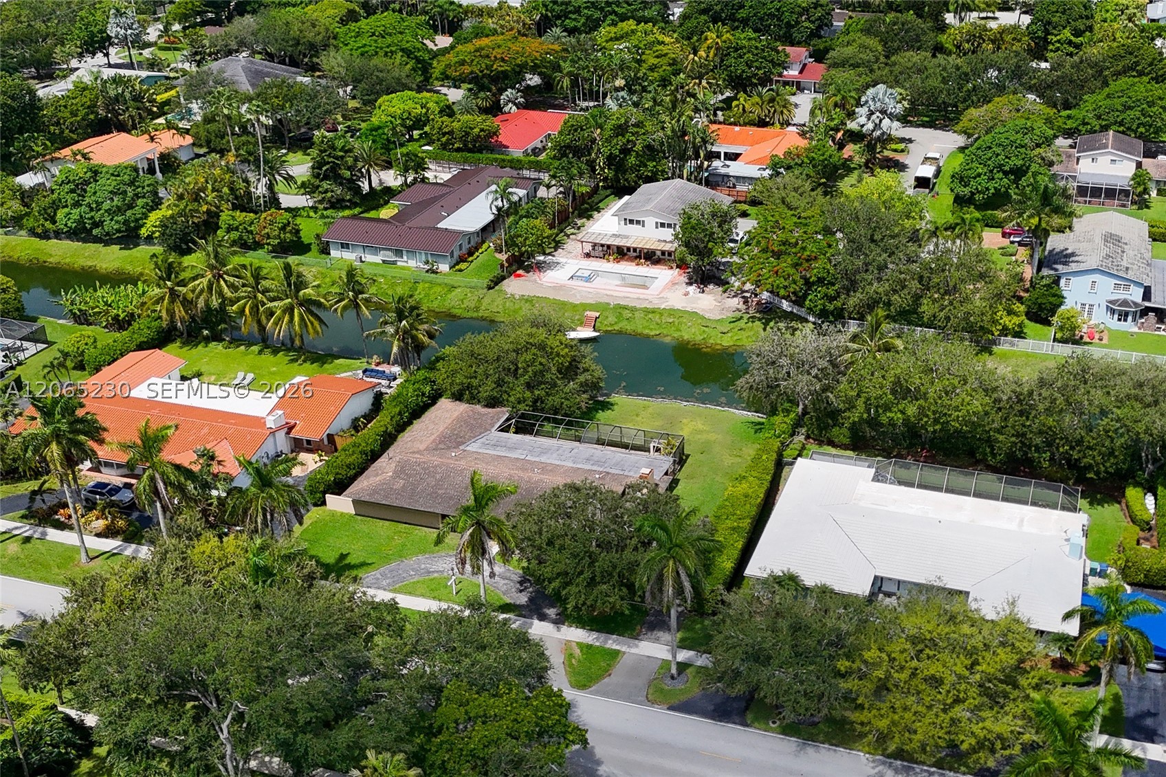 11800 SW 72nd Ave Pinecrest, FL 33156