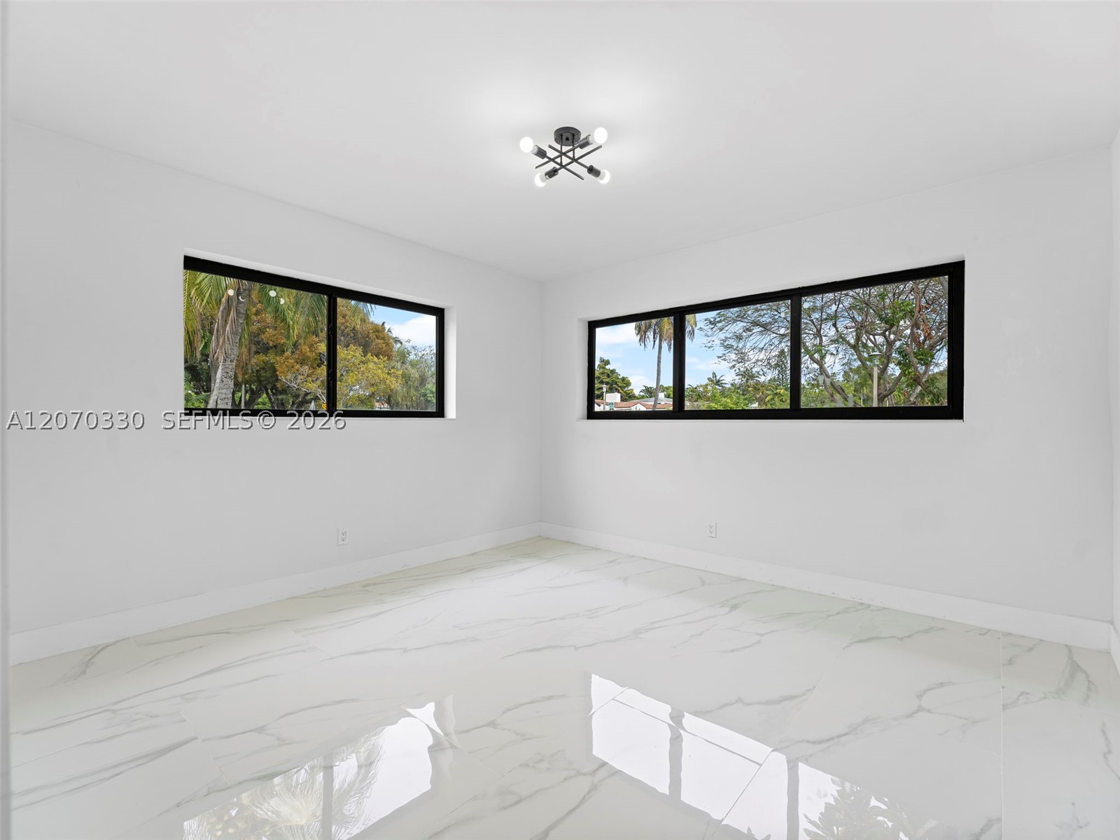 2500 SW 23rd Ter Miami, FL 33145