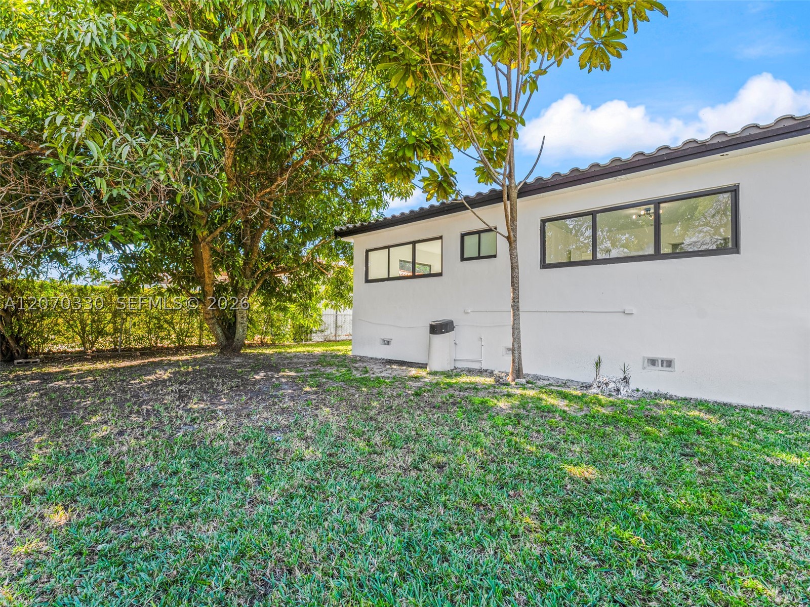 2500 SW 23rd Ter Miami, FL 33145
