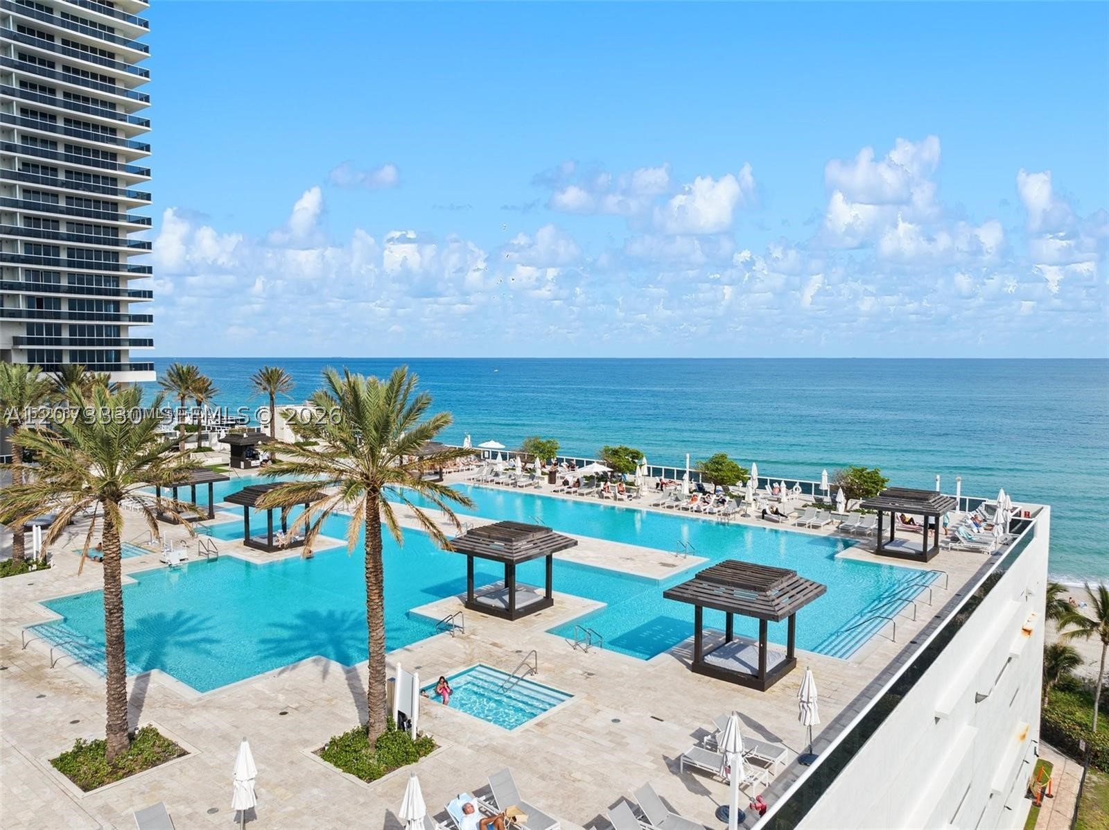 image Beach Club 116