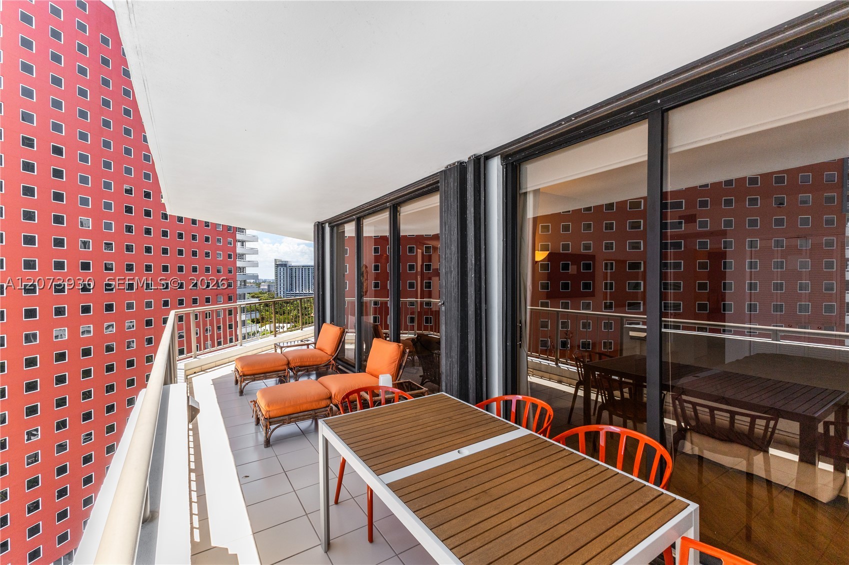 1581 Brickell Ave #1105 Miami, FL 33129