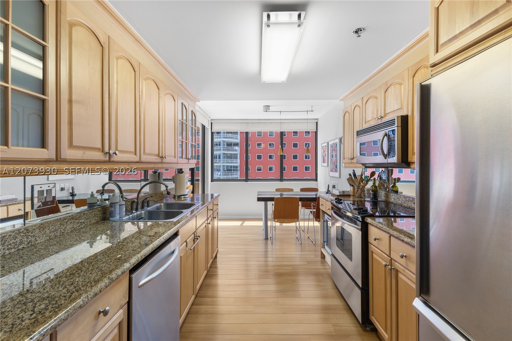 1581 Brickell Ave #1105 Miami, FL 33129