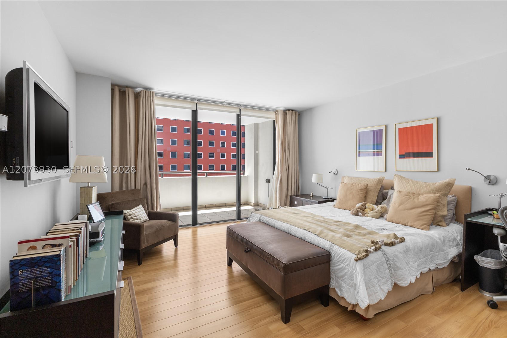 1581 Brickell Ave #1105 Miami, FL 33129