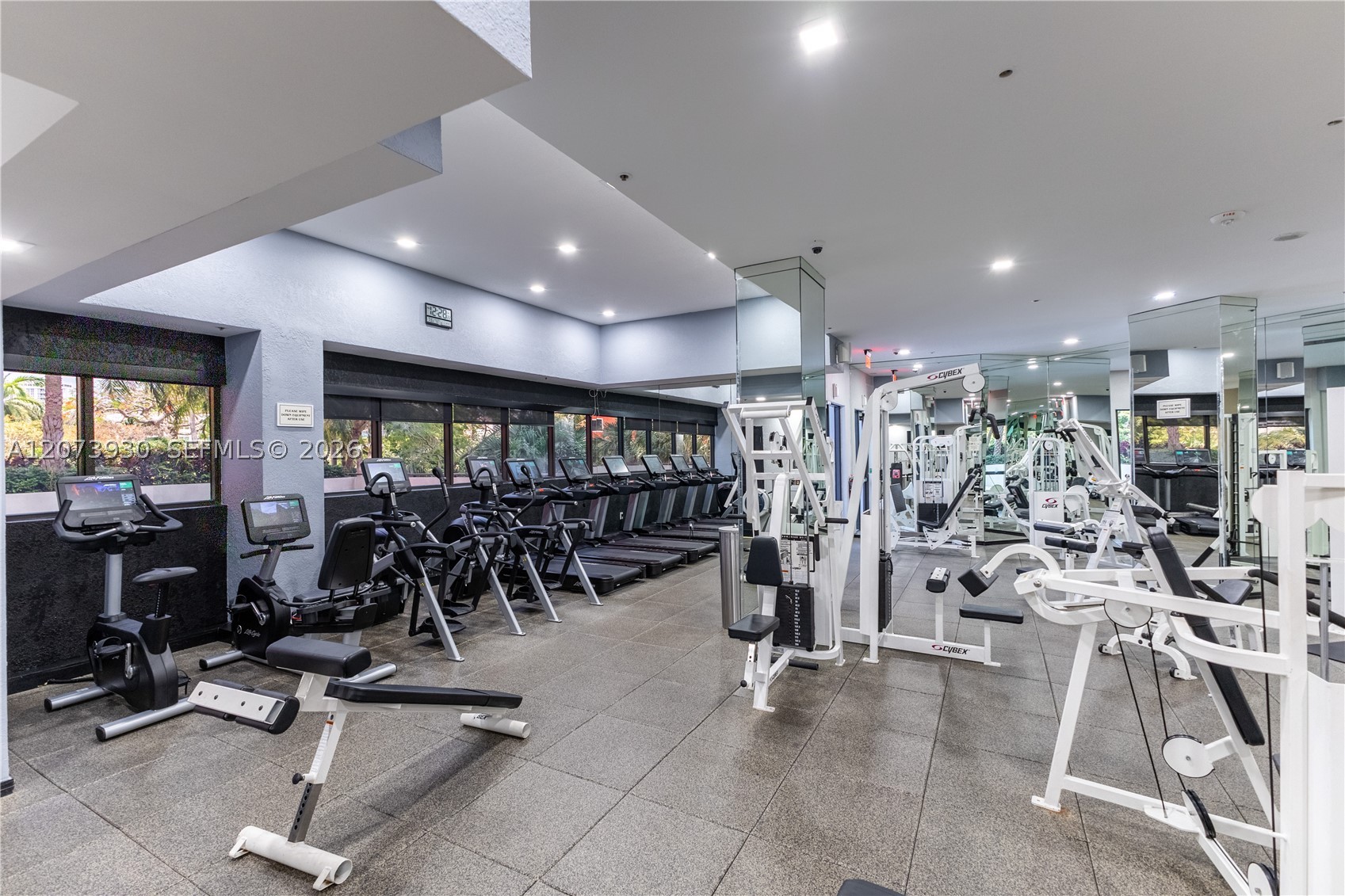 1581 Brickell Ave #1105 Miami, FL 33129