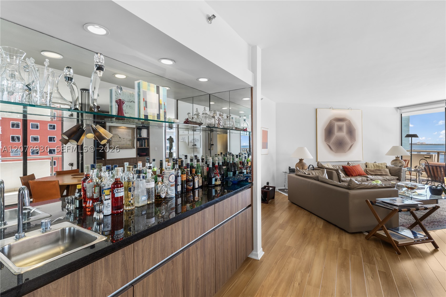 1581 Brickell Ave #1105 Miami, FL 33129