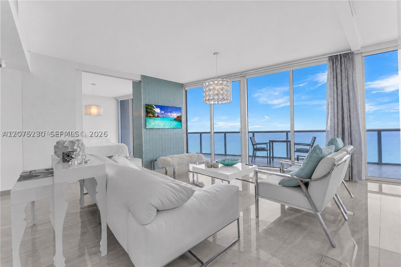 17001 Collins Ave #4102