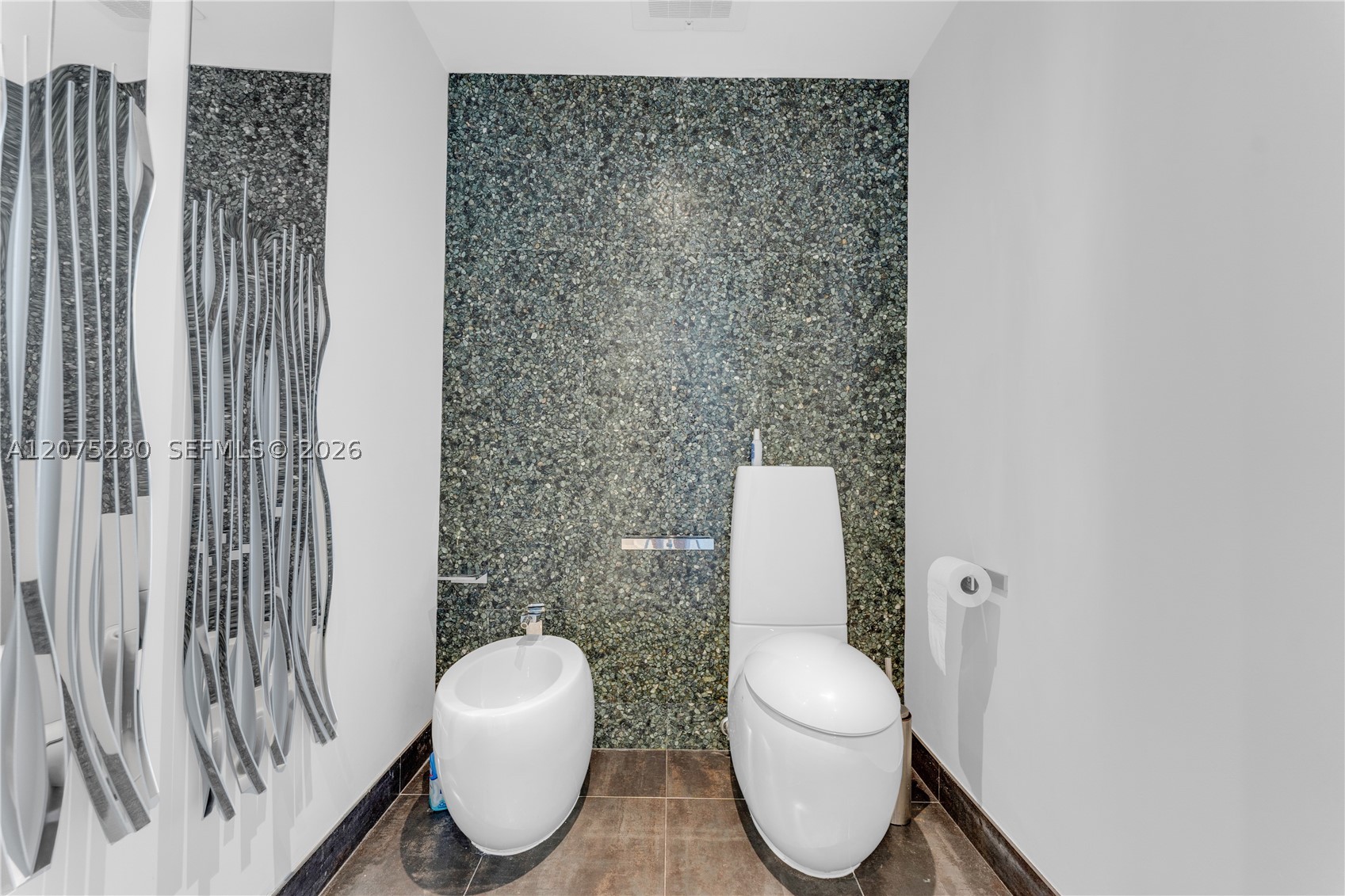 17001 Collins Ave #4102 Sunny Isles Beach, FL 33160