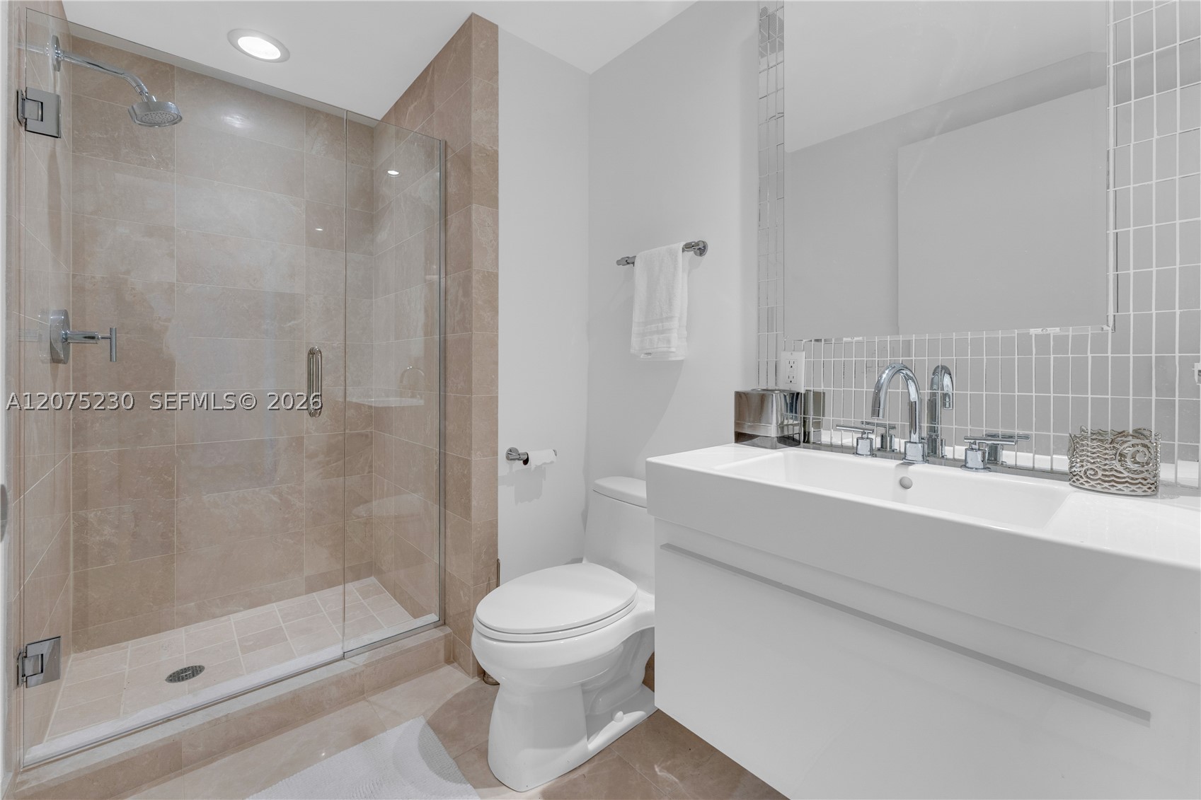 17001 Collins Ave #4102 Sunny Isles Beach, FL 33160