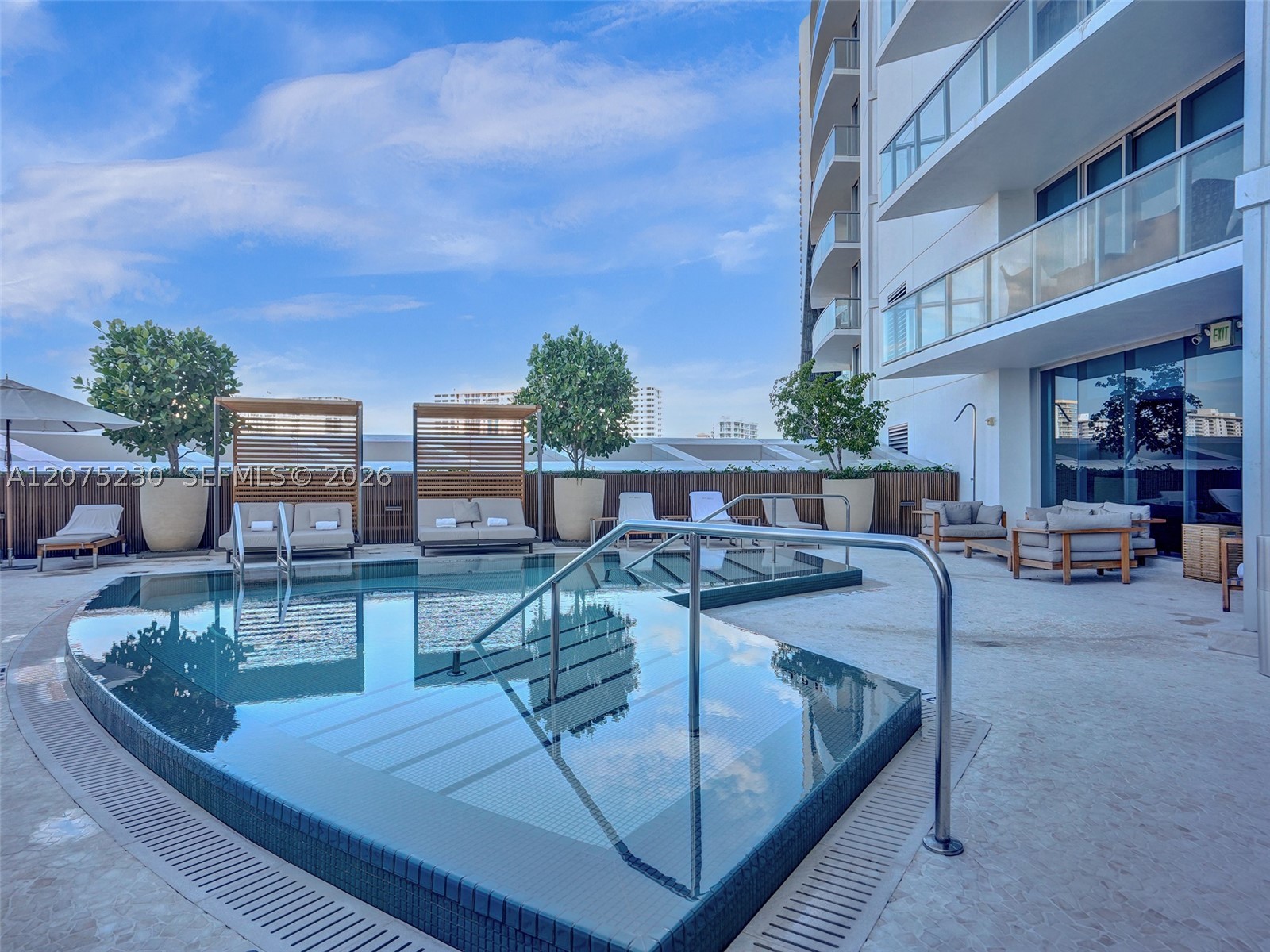 17001 Collins Ave #4102 Sunny Isles Beach, FL 33160