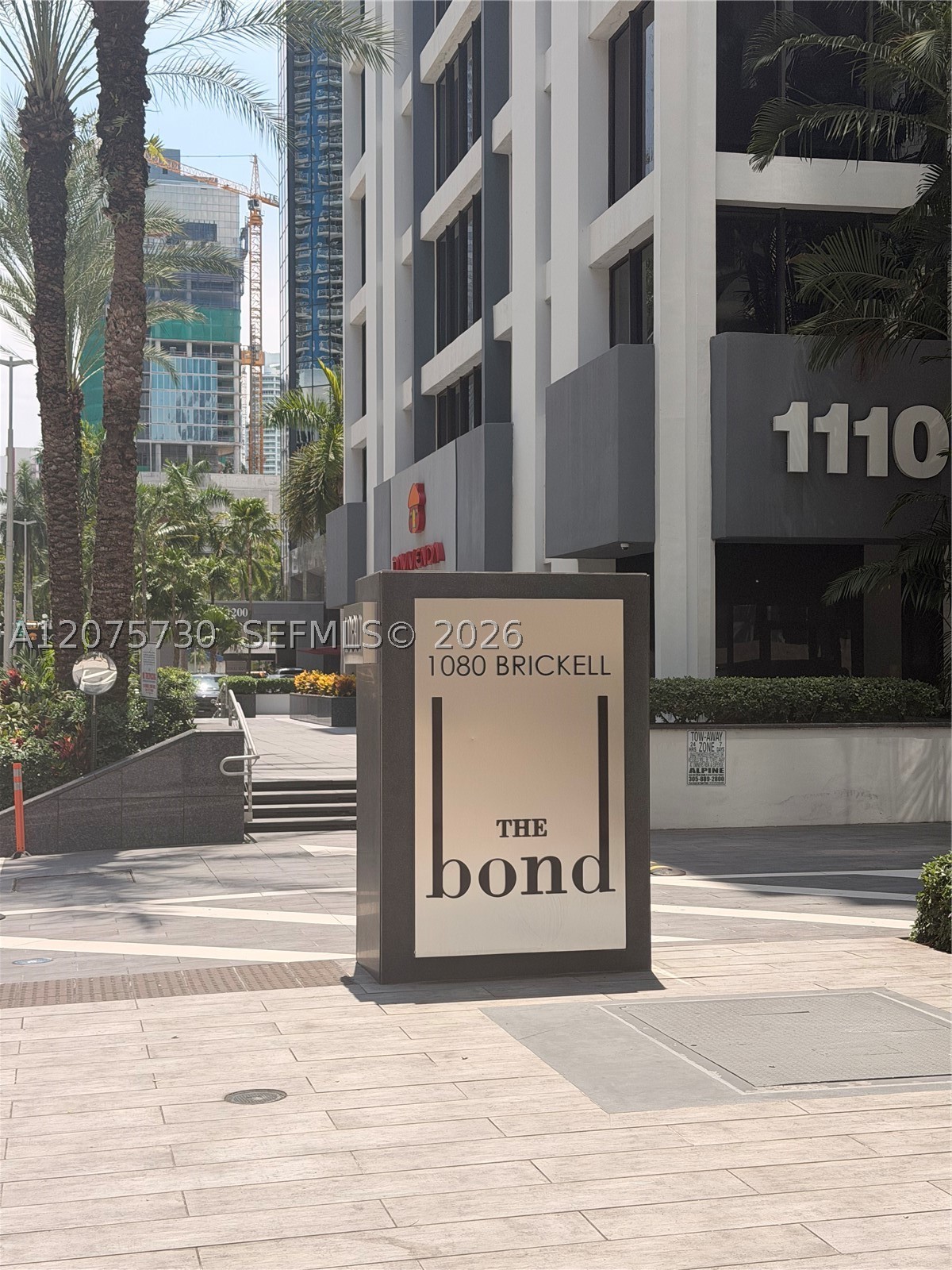 1080 Brickell Ave #913