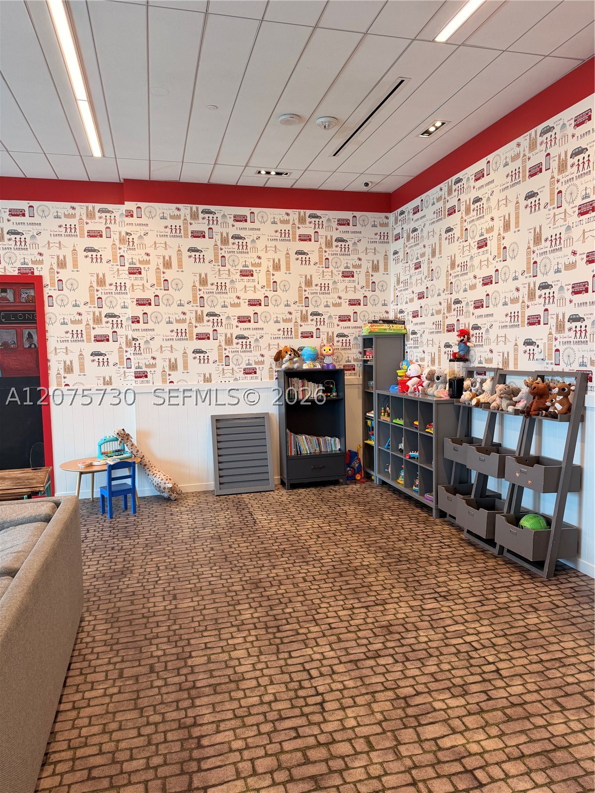 1080 Brickell Ave #913 Miami, FL 33131