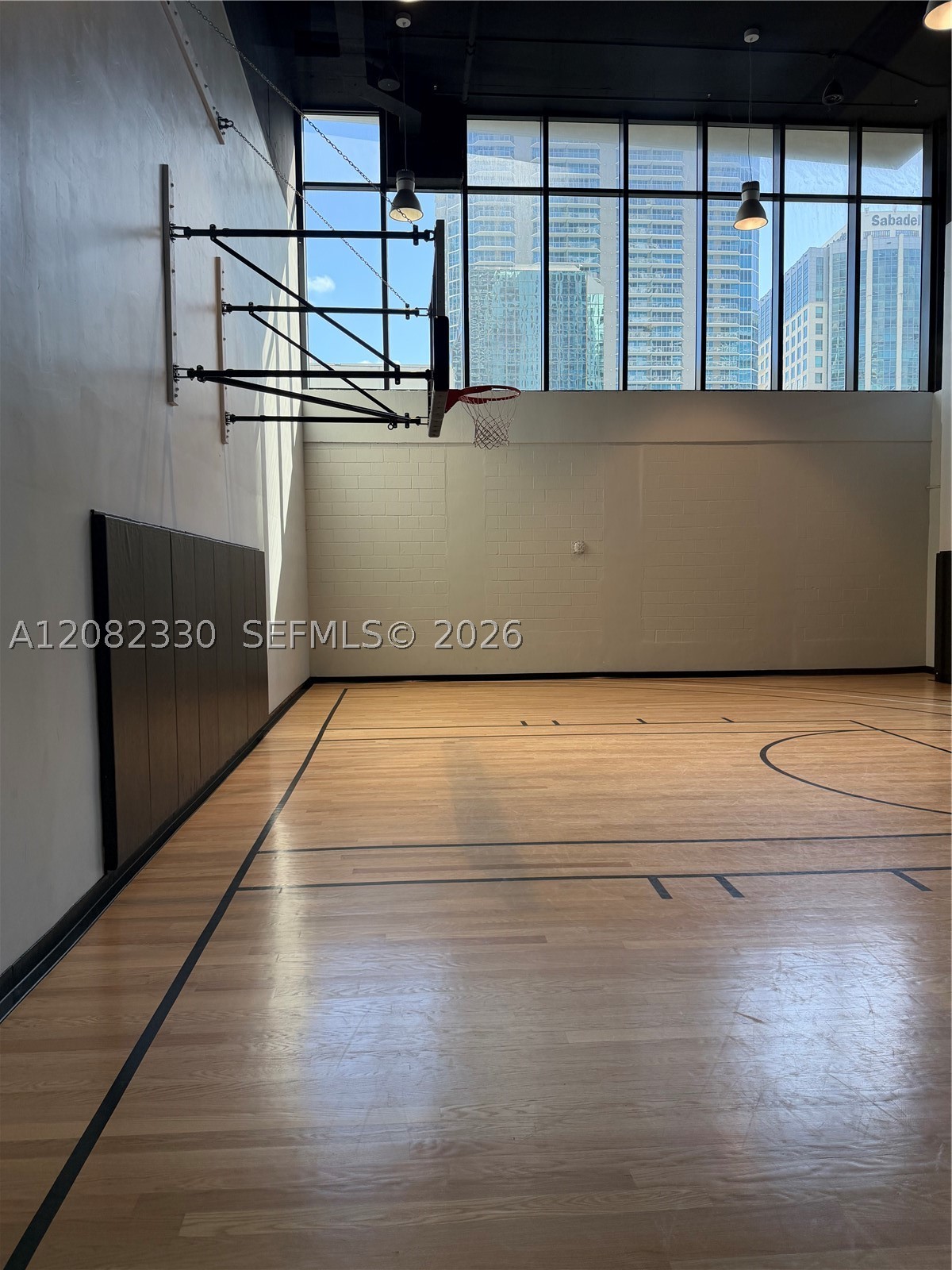 image 1010 Brickell34