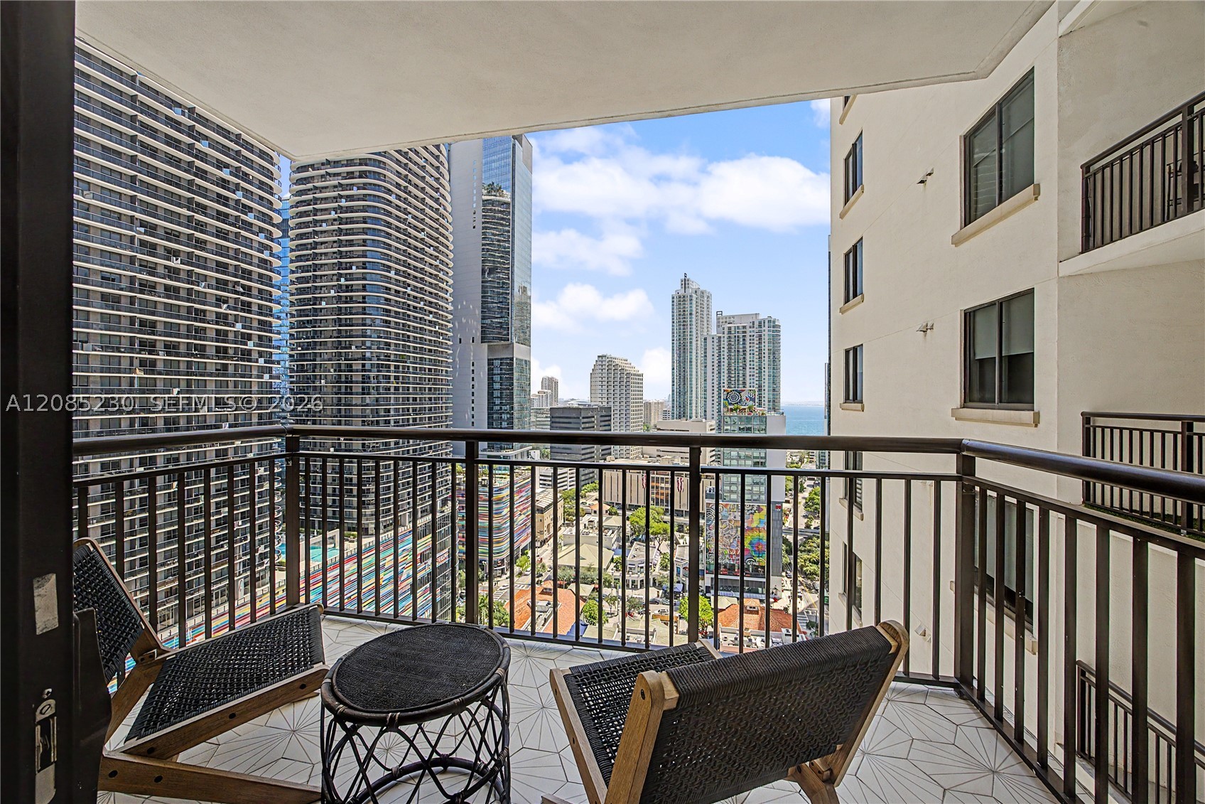 image Nine at Mary Brickell Village9