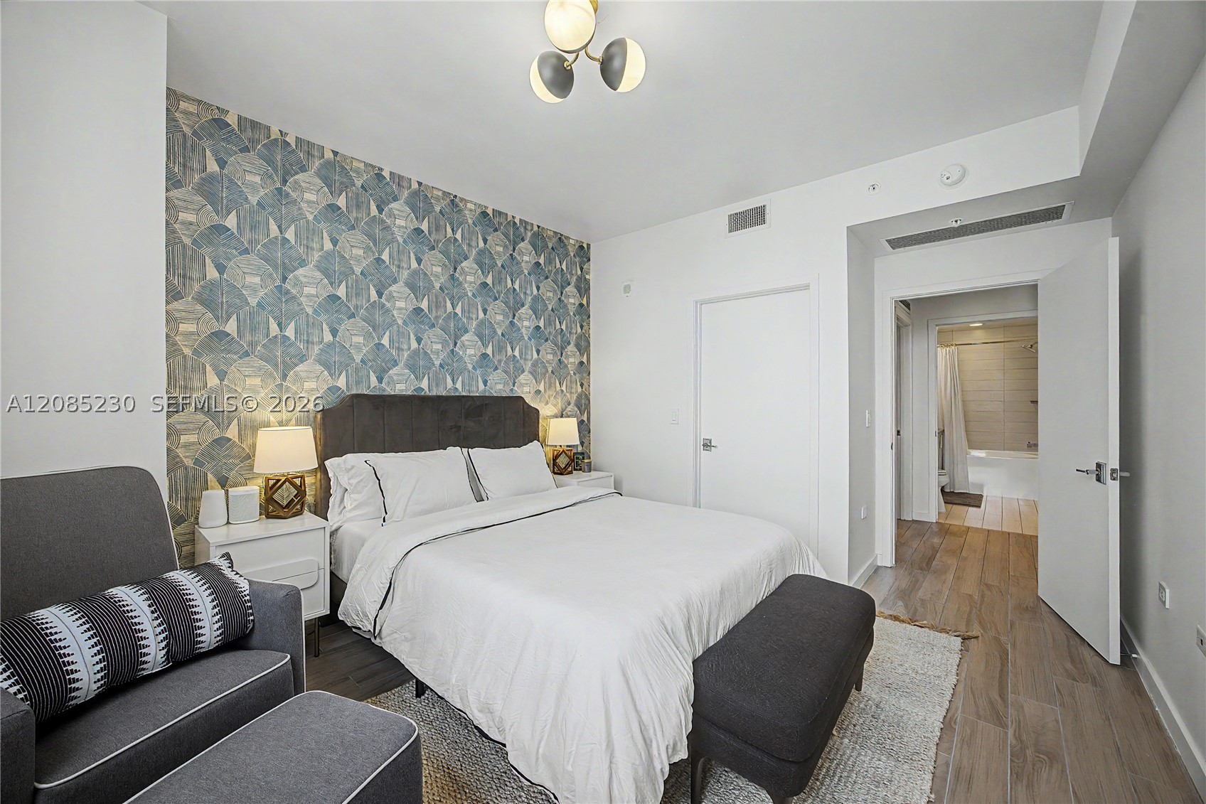 image Nine at Mary Brickell Village17