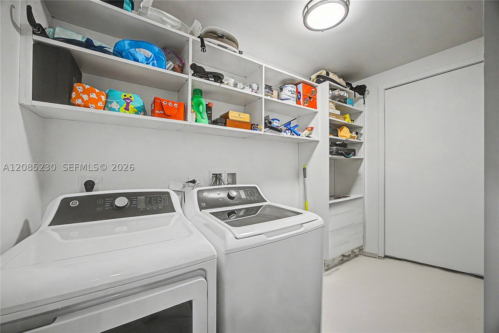 image Nine at Mary Brickell Village20