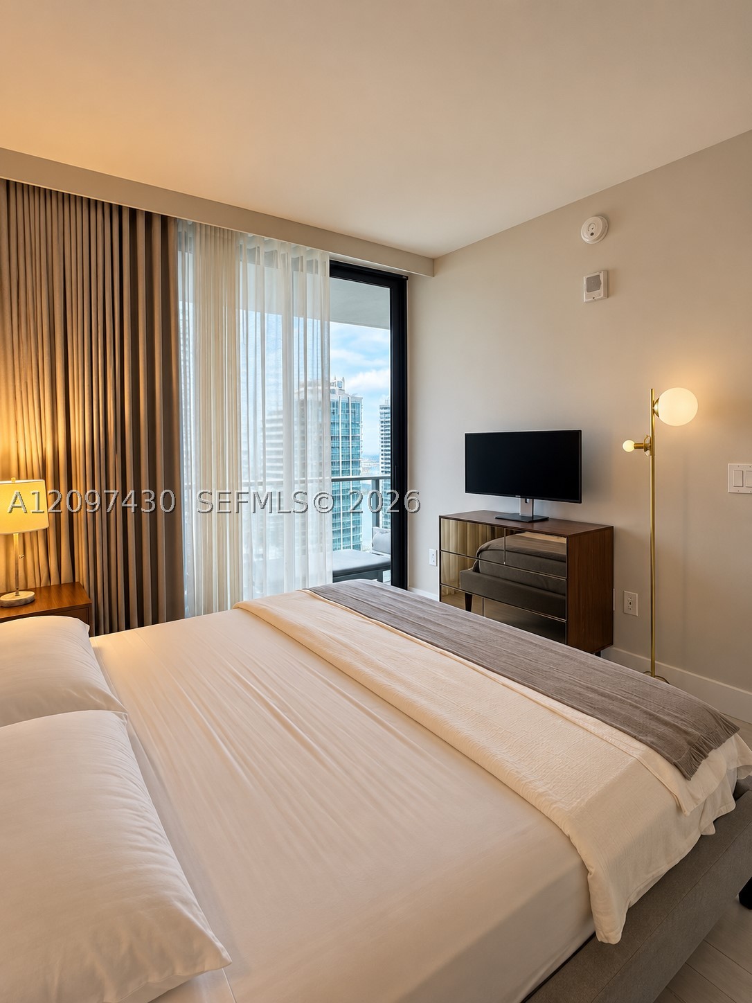 image 1010 Brickell12