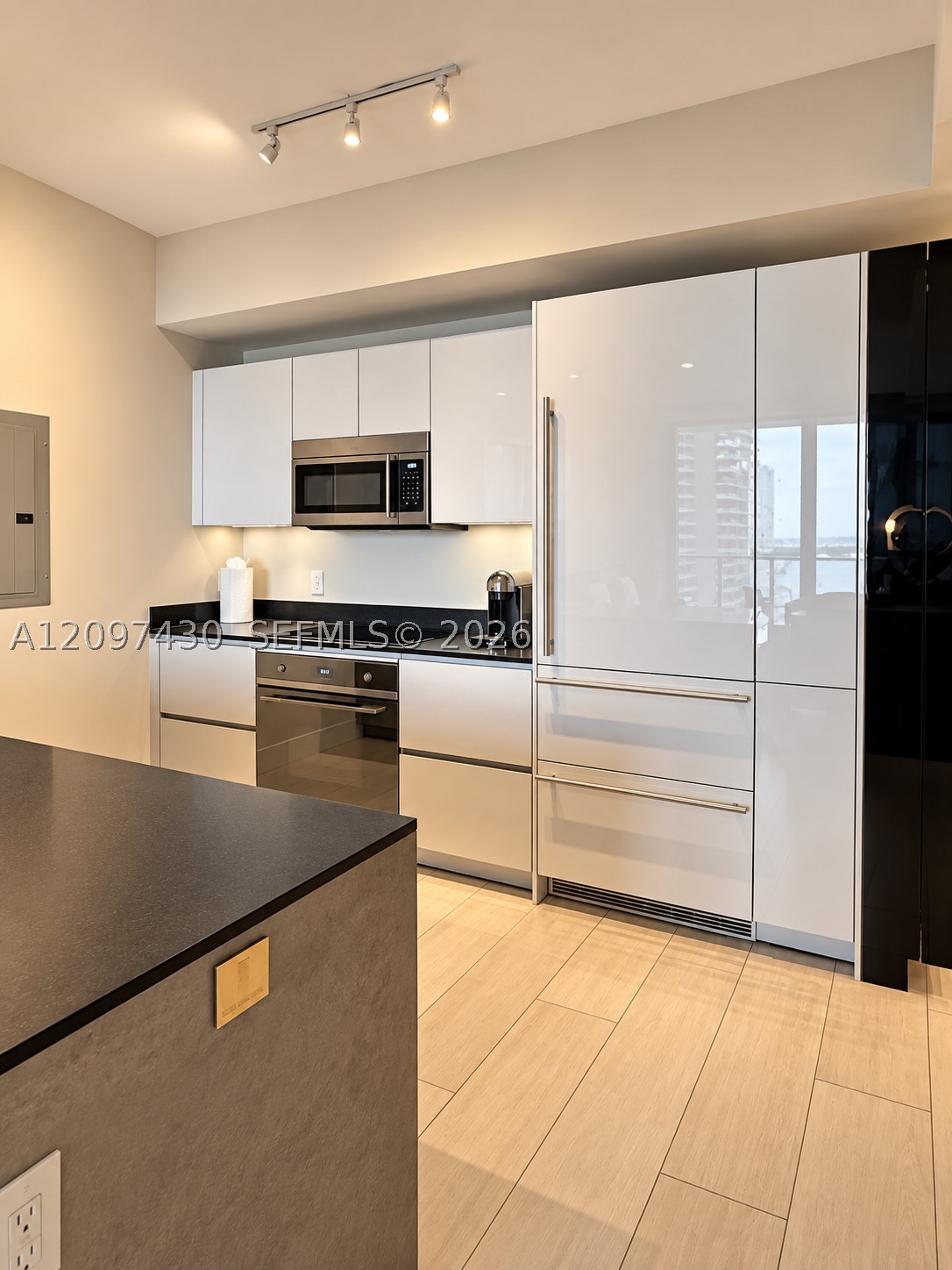 image 1010 Brickell3
