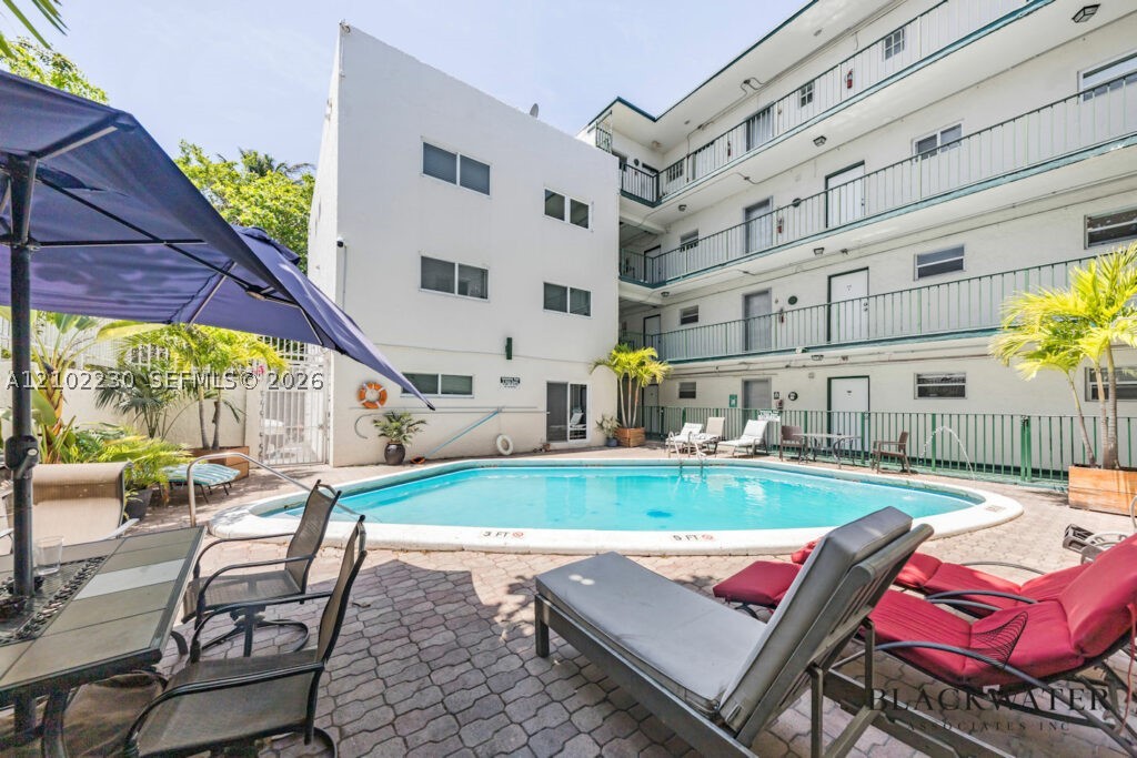 1777 Michigan Ave #102
