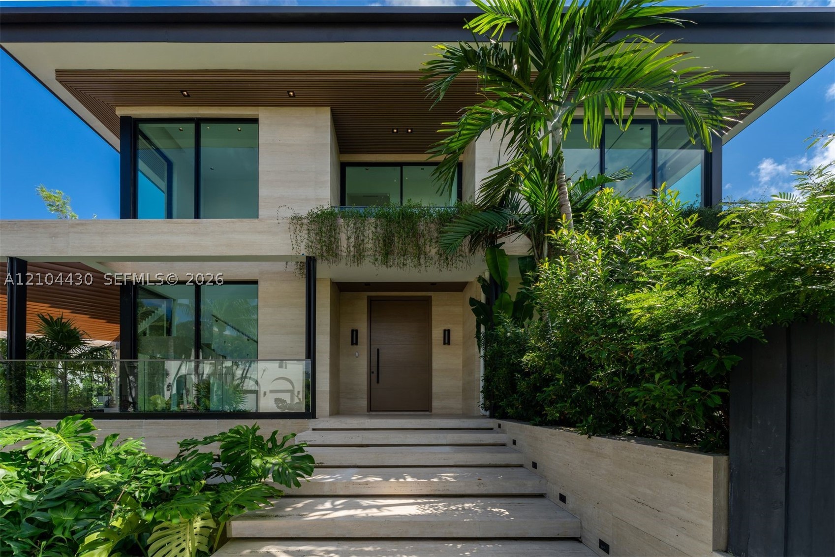 360 Harbor Ln Key Biscayne, FL 33149