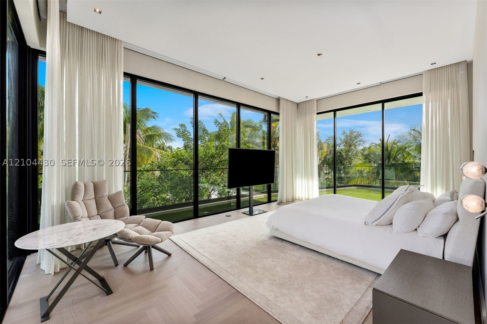 360 Harbor Ln Key Biscayne, FL 33149