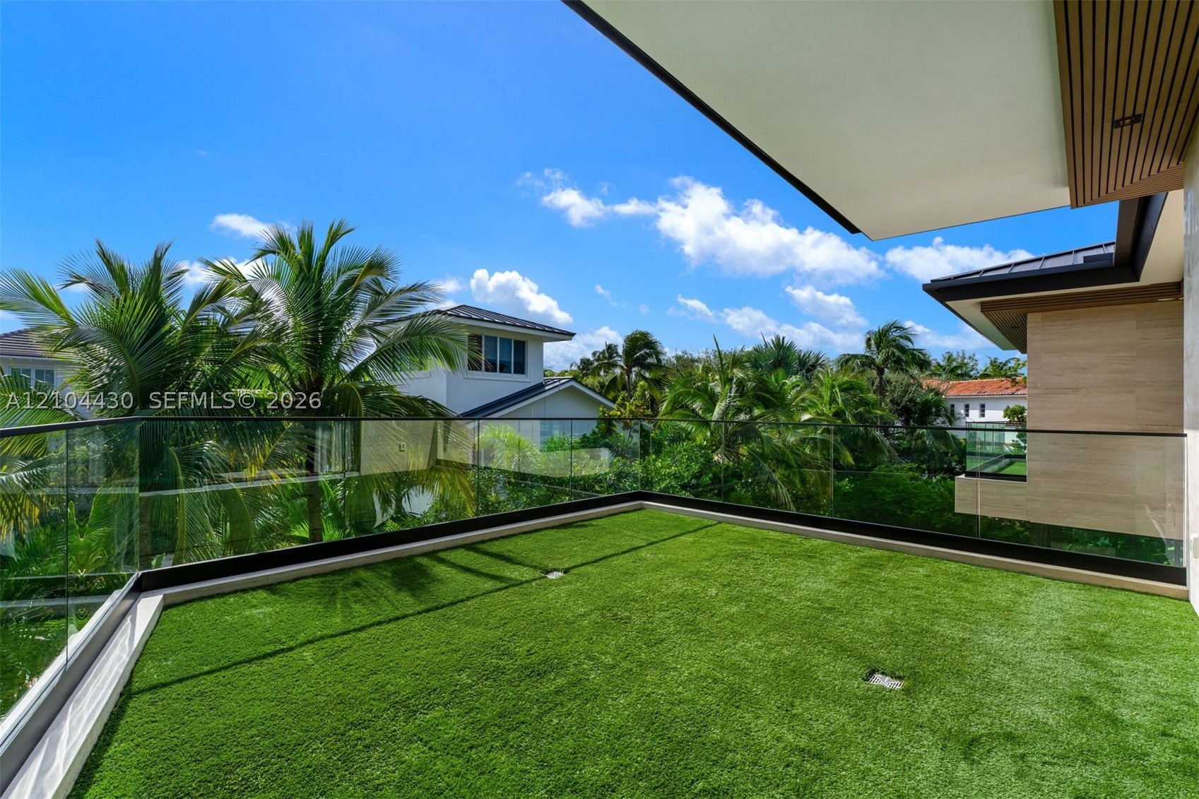 360 Harbor Ln Key Biscayne, FL 33149