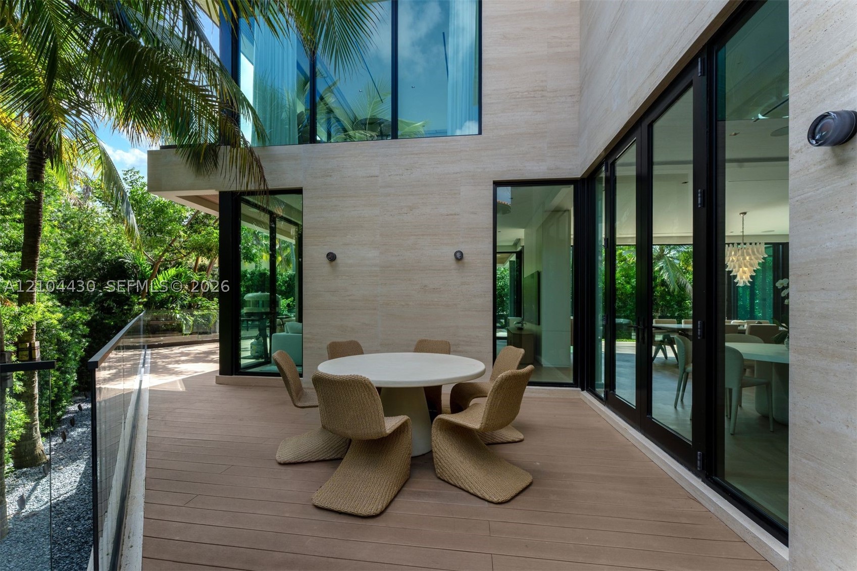 360 Harbor Ln Key Biscayne, FL 33149
