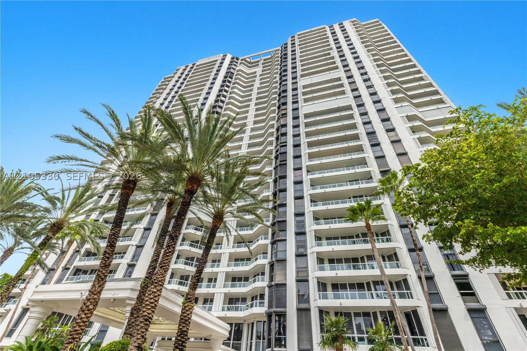 21205 Yacht Clb Dr #304 Aventura, FL 33180
