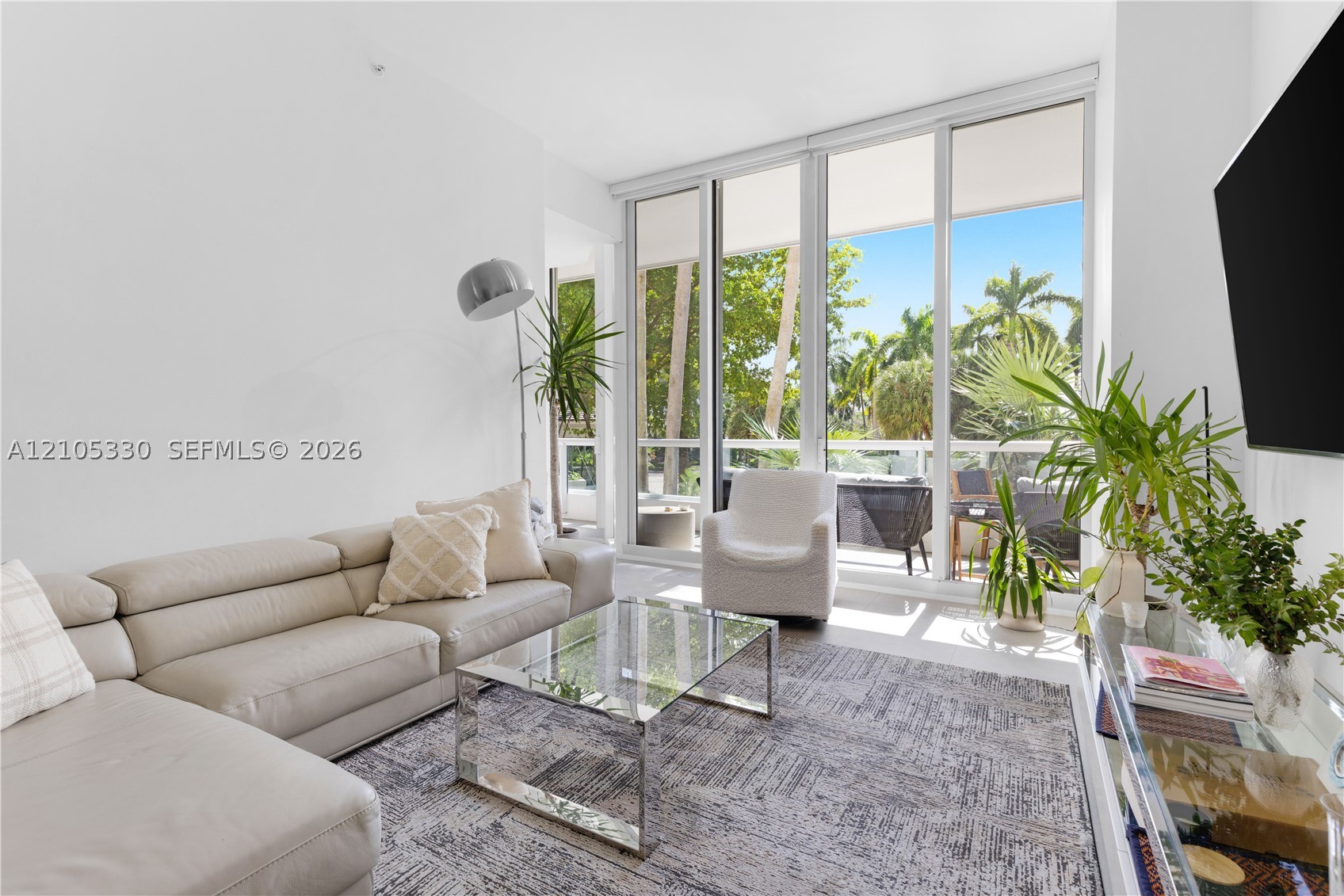 21205 Yacht Clb Dr #304 Aventura, FL 33180