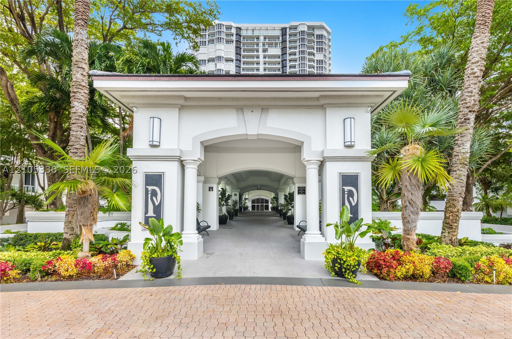 21205 Yacht Clb Dr #304 Aventura, FL 33180