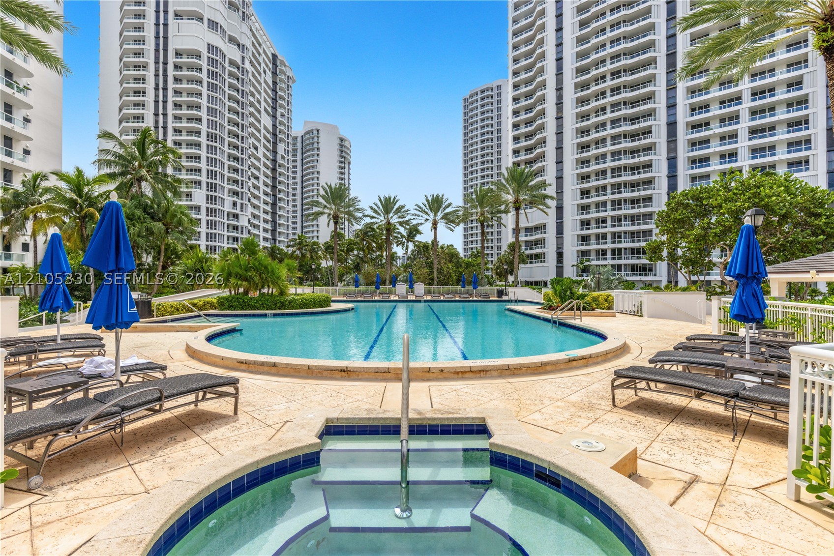 21205 Yacht Clb Dr #304 Aventura, FL 33180