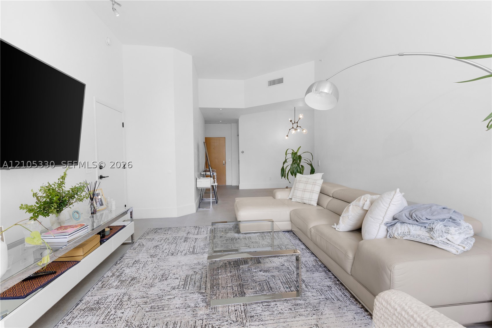 21205 Yacht Clb Dr #304 Aventura, FL 33180