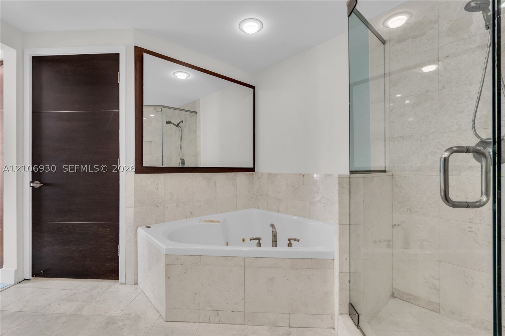 901 Brickell Key Blvd #1103 Miami, FL 33131