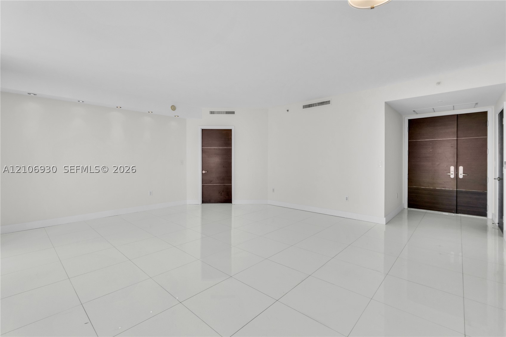 901 Brickell Key Blvd #1103 Miami, FL 33131