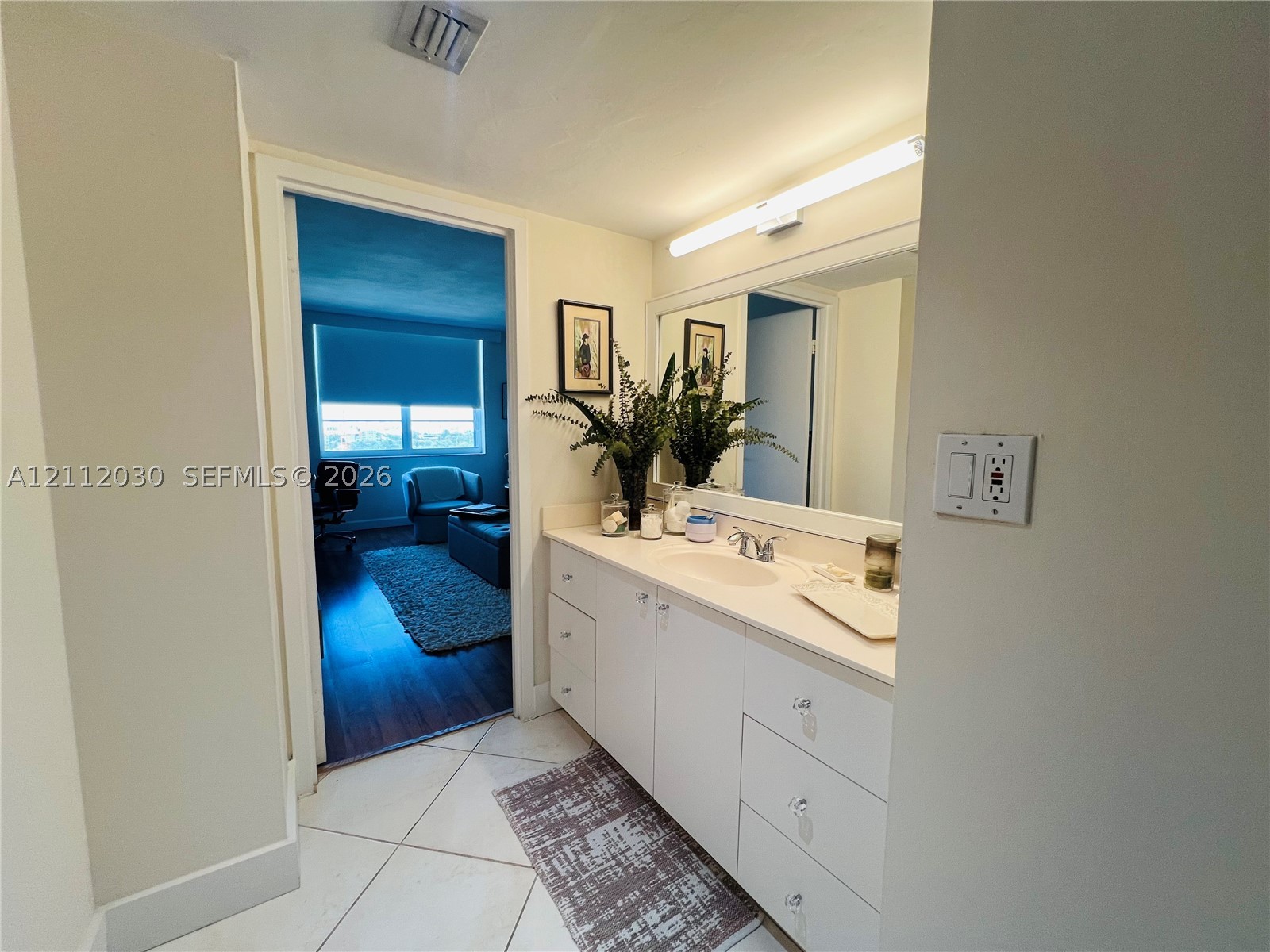 image Brickell Bay Club21