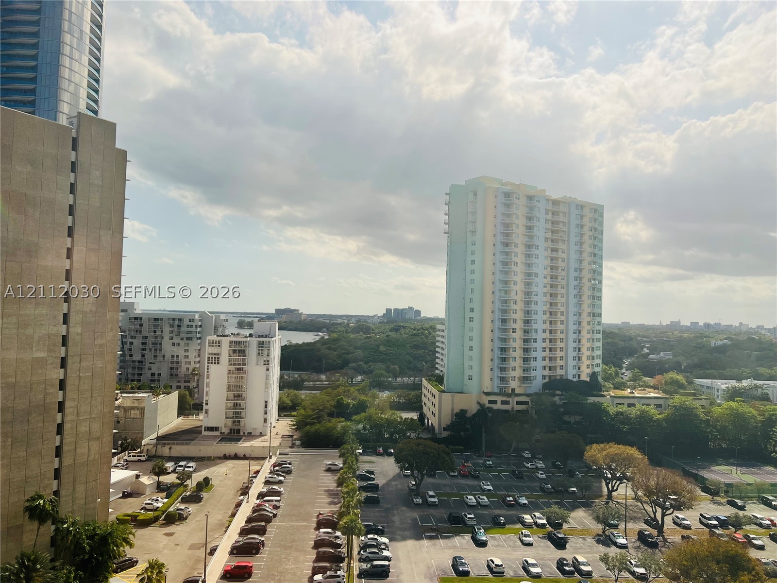 image Brickell Bay Club30