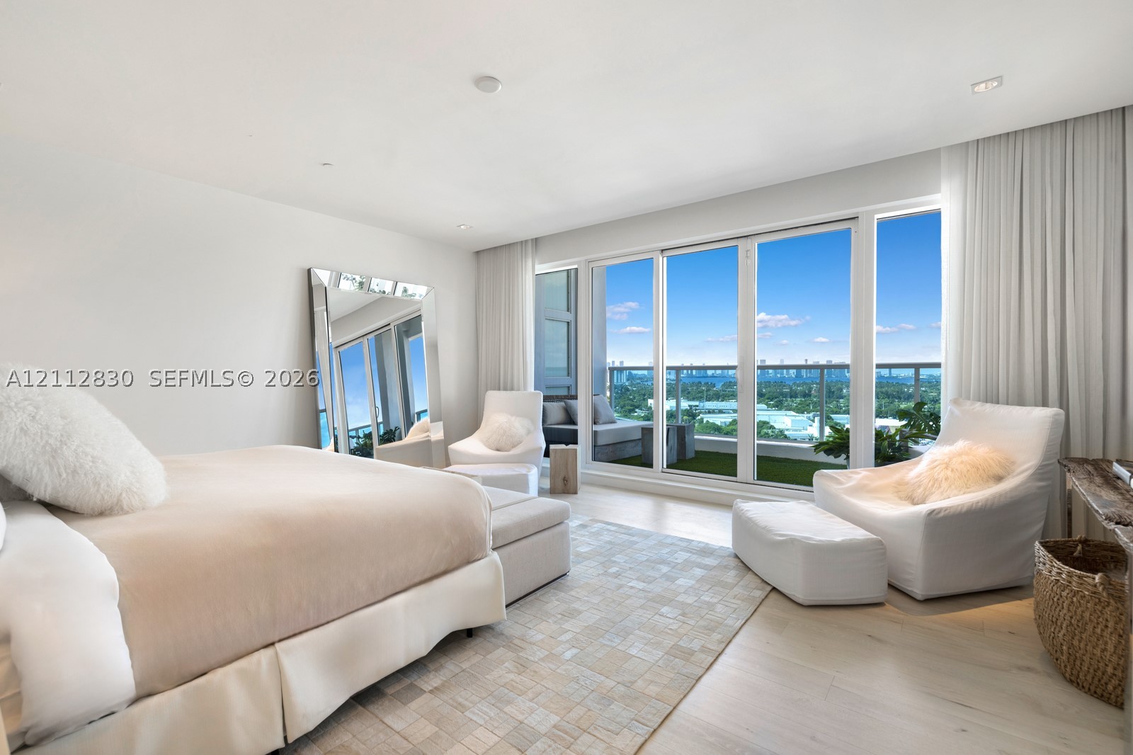 102 24th St #PH1717 Miami Beach, FL 33139