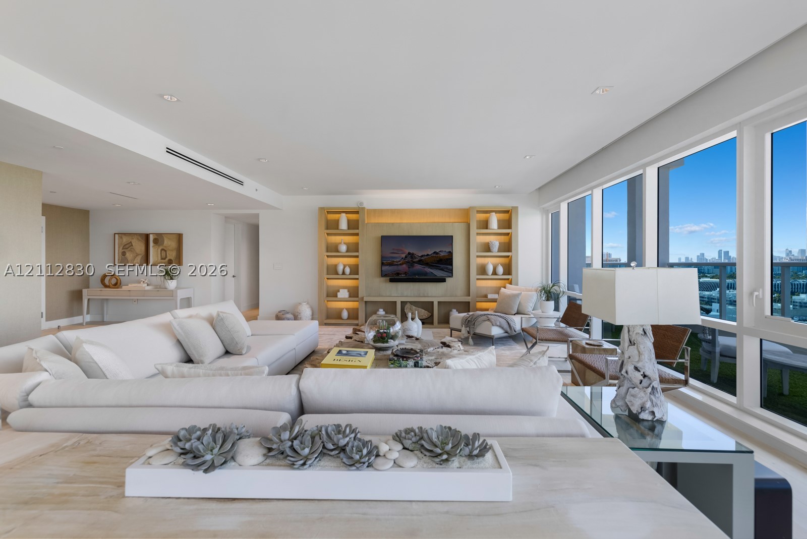 102 24th St #PH1717 Miami Beach, FL 33139