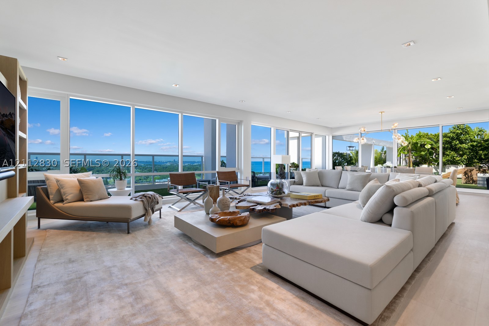 102 24th St #PH1717 Miami Beach, FL 33139
