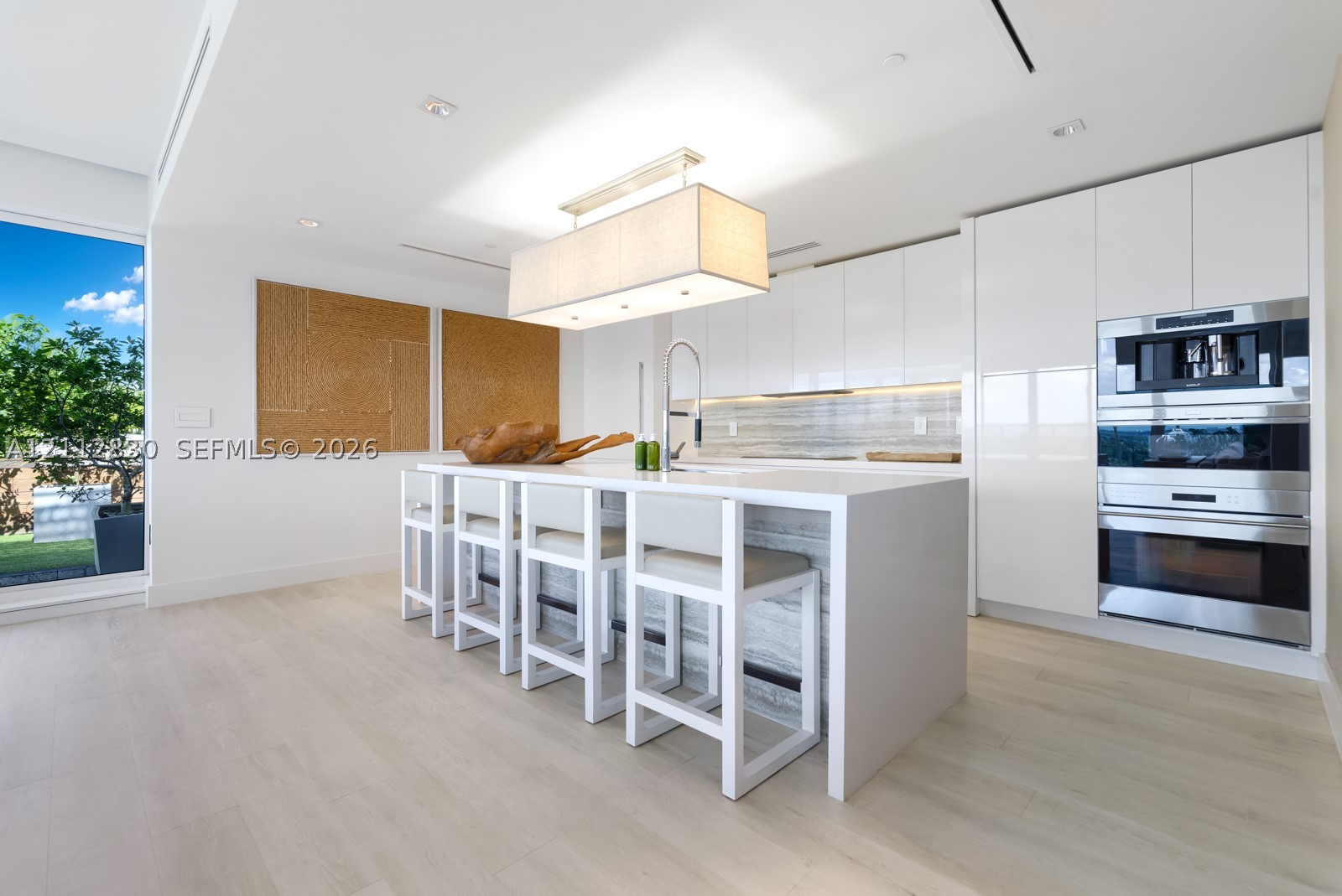 102 24th St #PH1717 Miami Beach, FL 33139