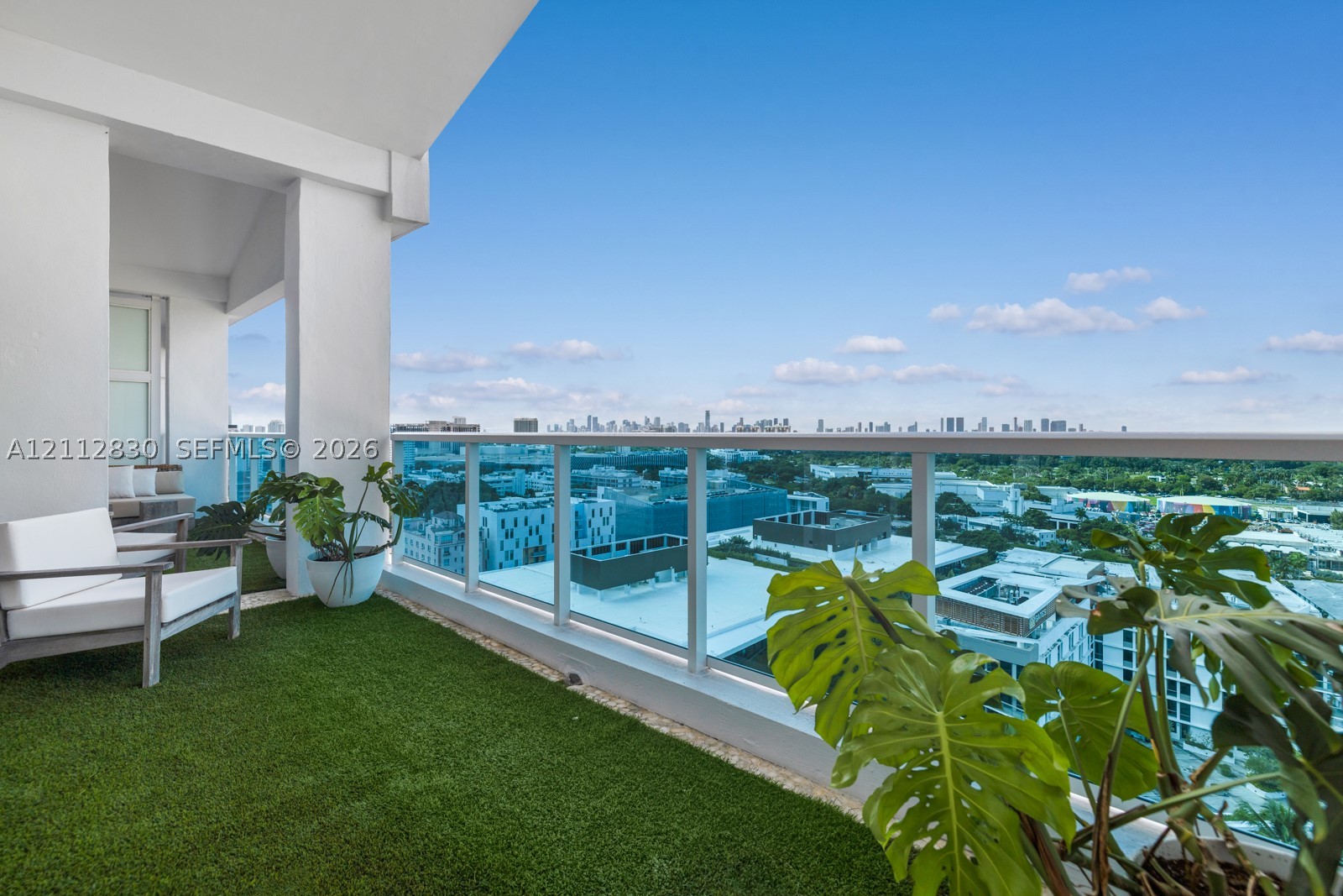 102 24th St #PH1717 Miami Beach, FL 33139