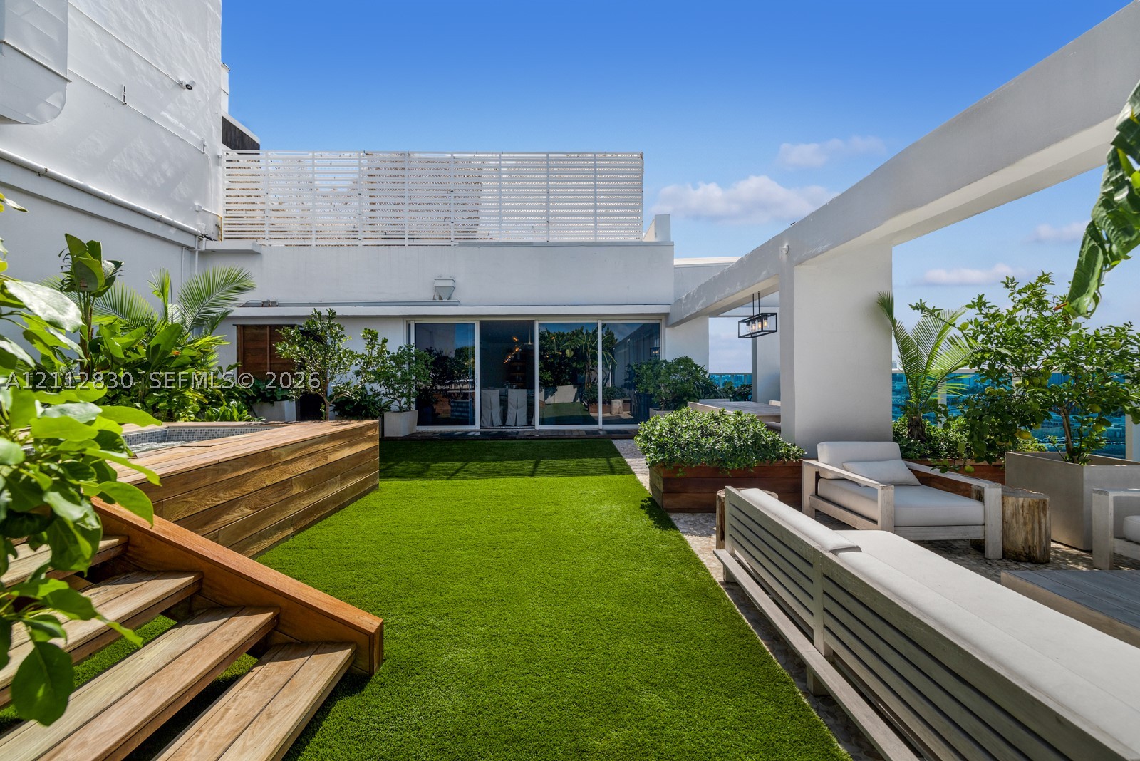 102 24th St #PH1717 Miami Beach, FL 33139
