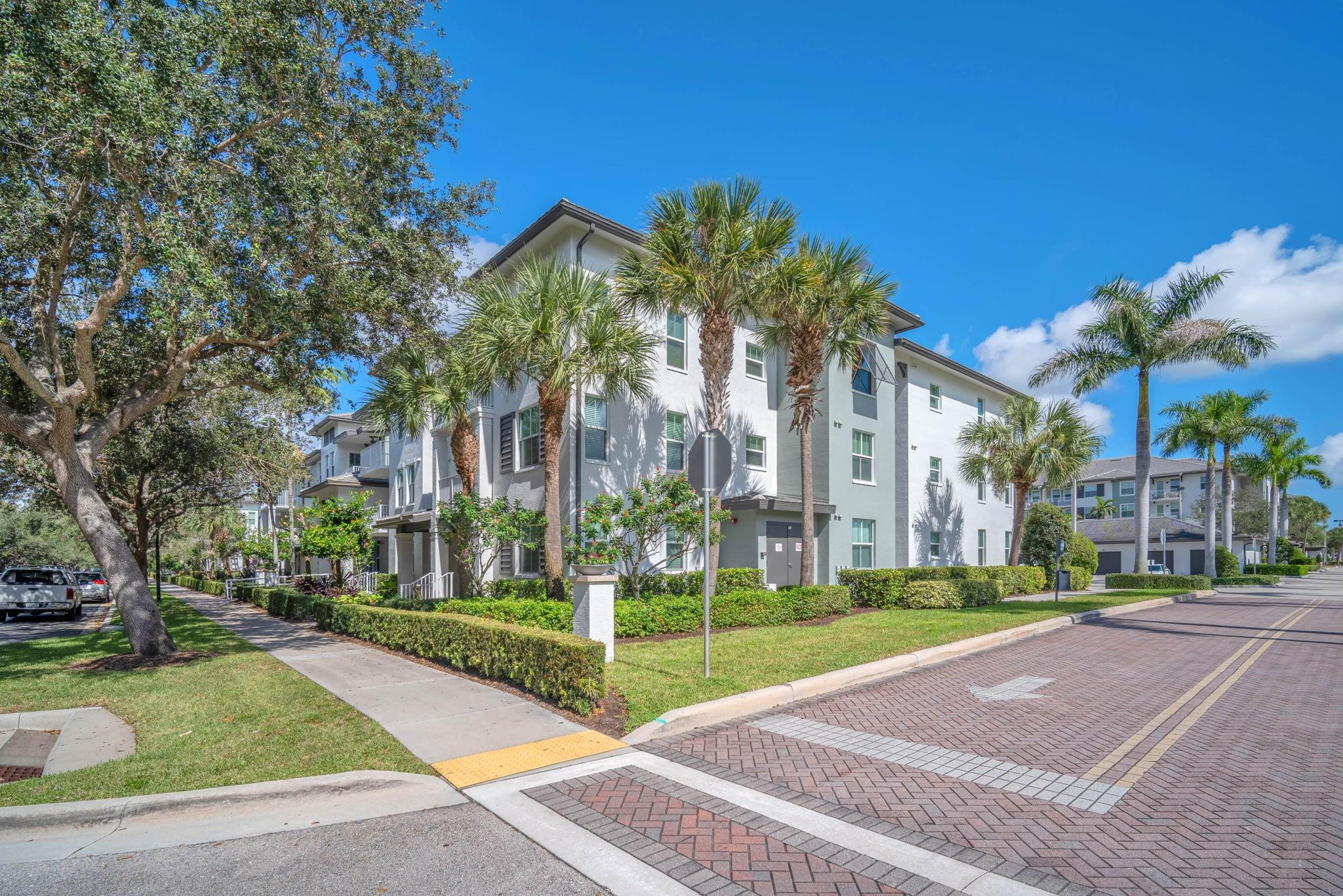 4515 Main #1054 Jupiter, FL 33458