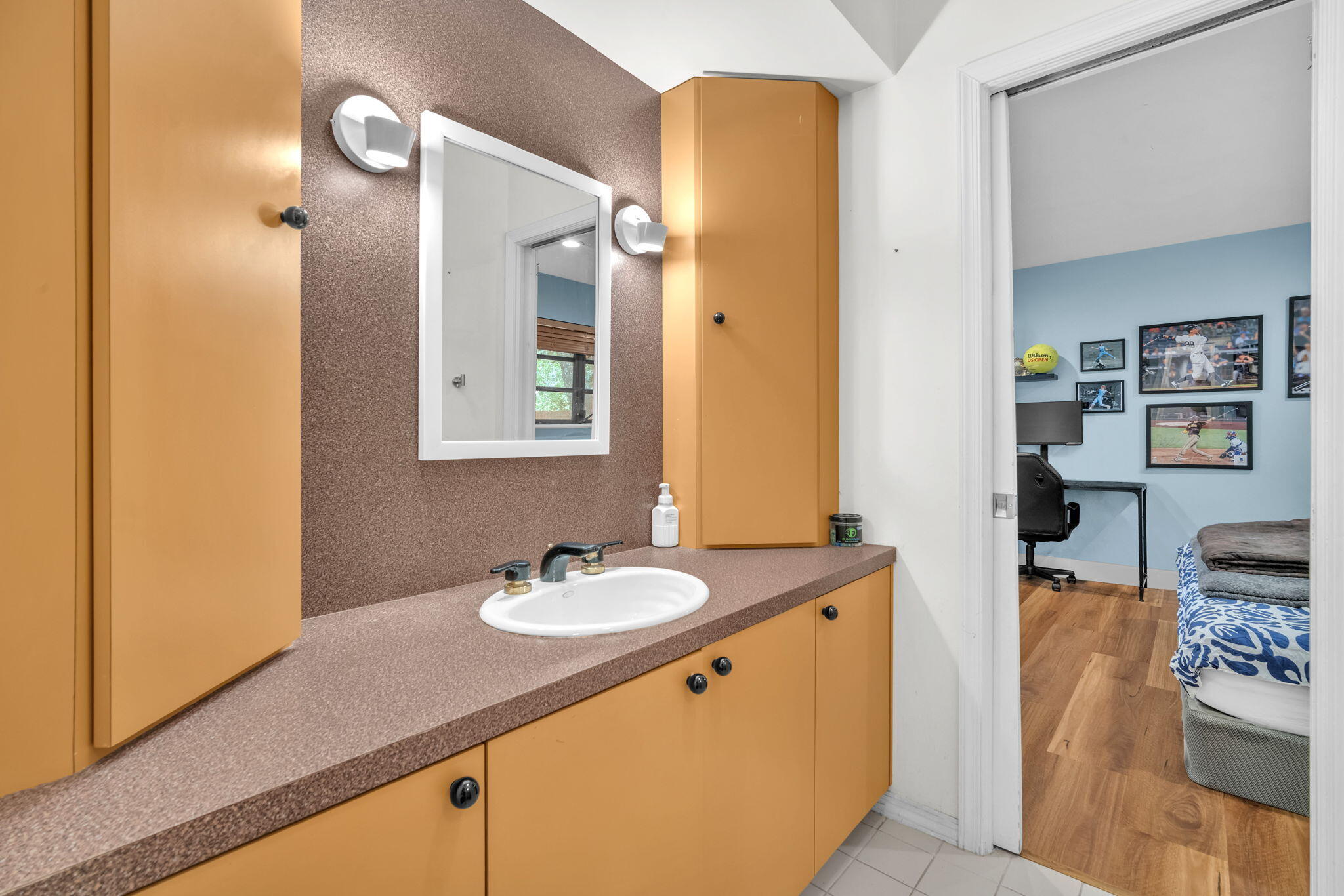 5820 SW 37th Fort Lauderdale, FL 33312