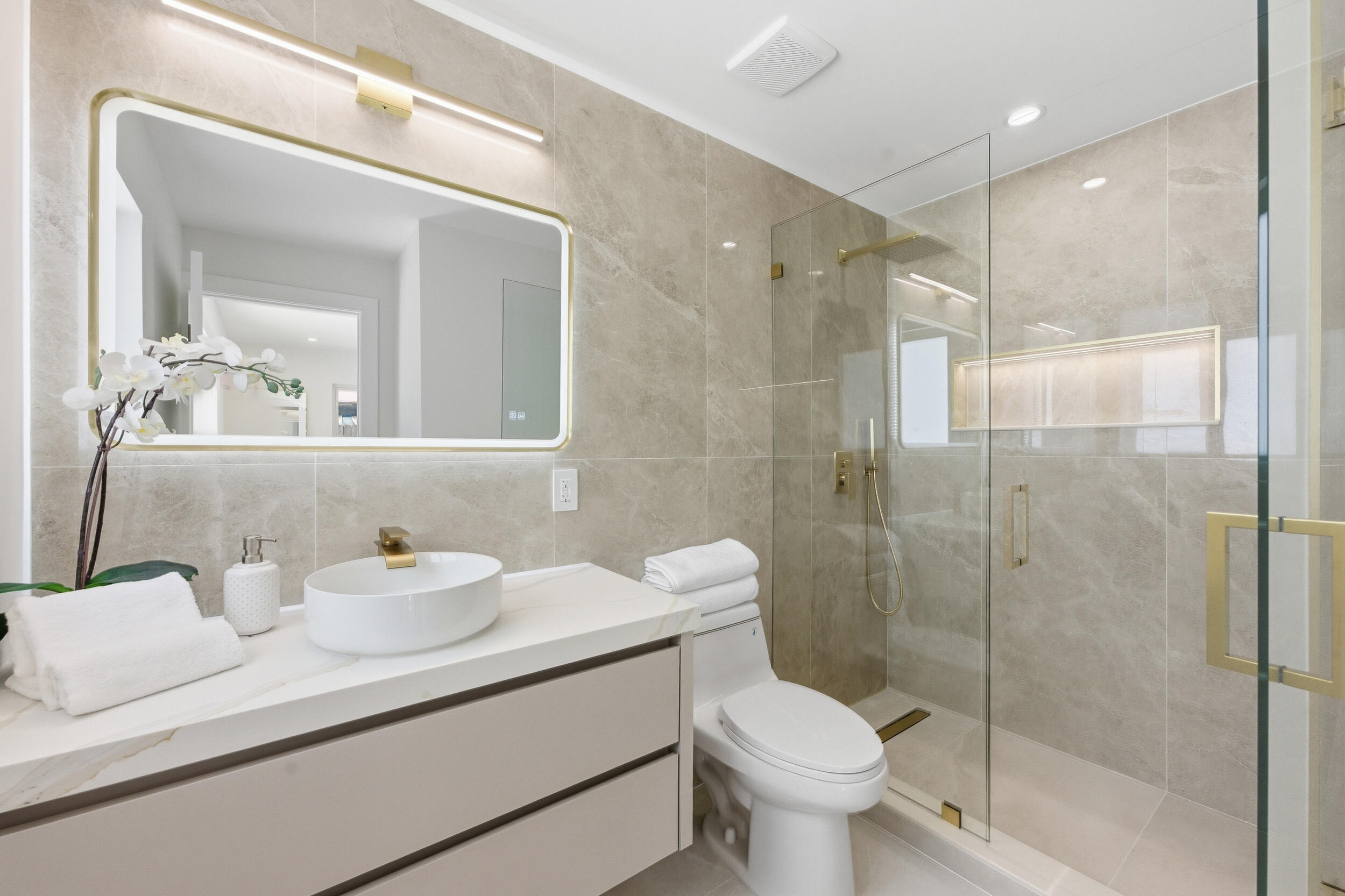 2280 SE 10th Pompano Beach, FL 33062