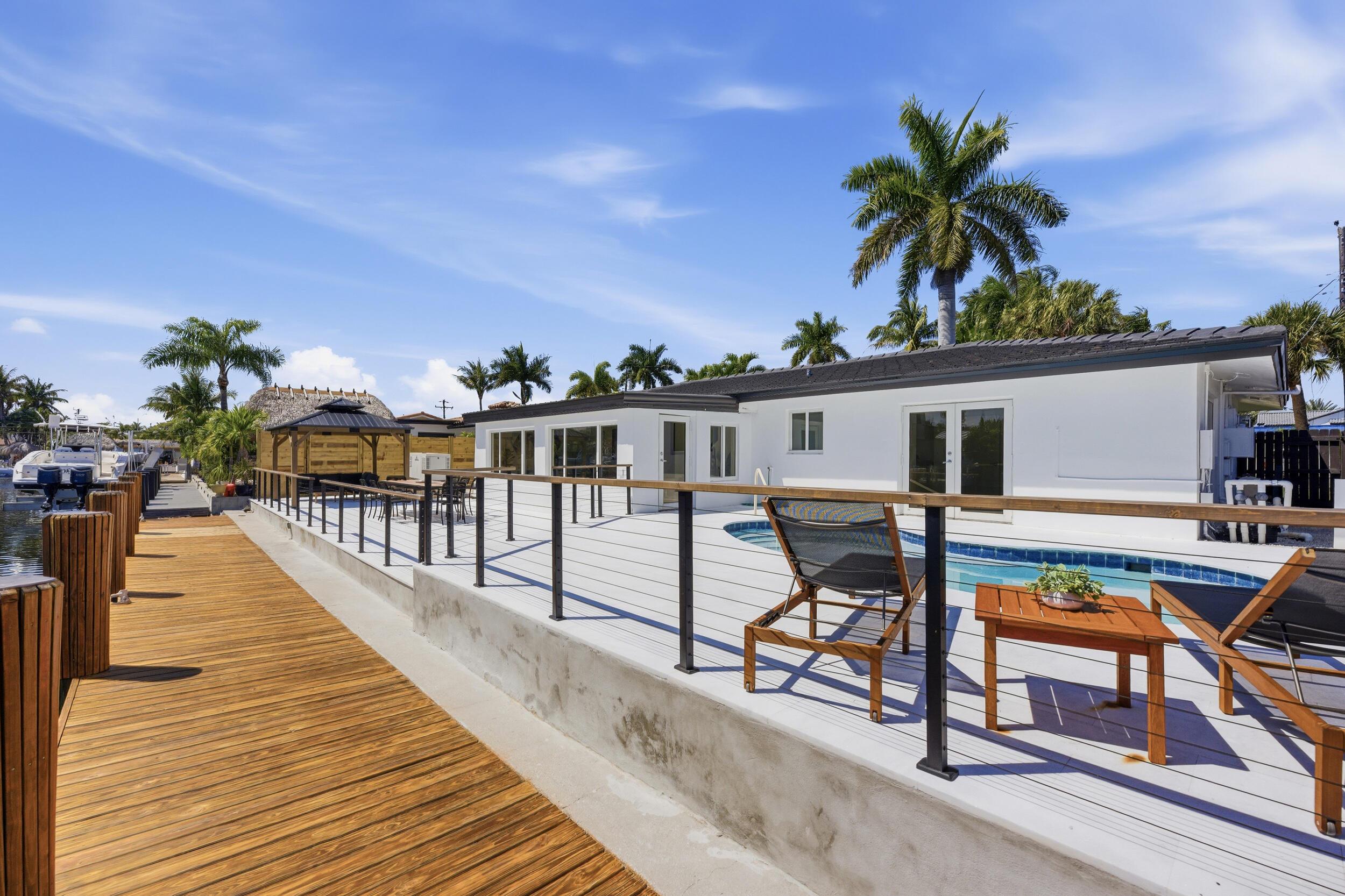 2280 SE 10th Pompano Beach, FL 33062