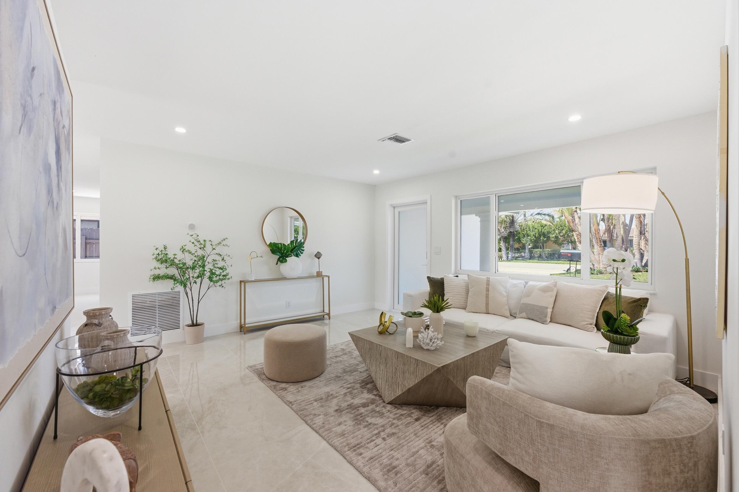 2280 SE 10th Pompano Beach, FL 33062