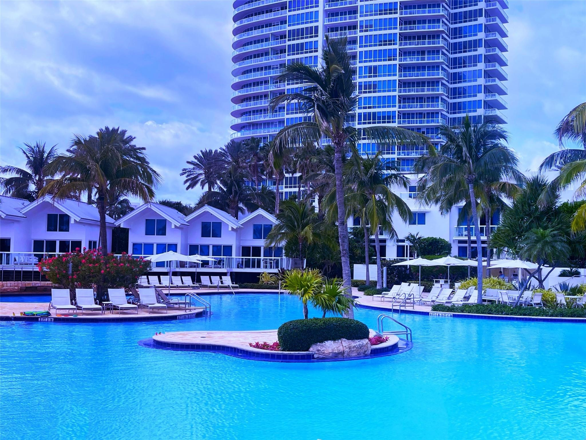 image Continuum South Beach South Tower18