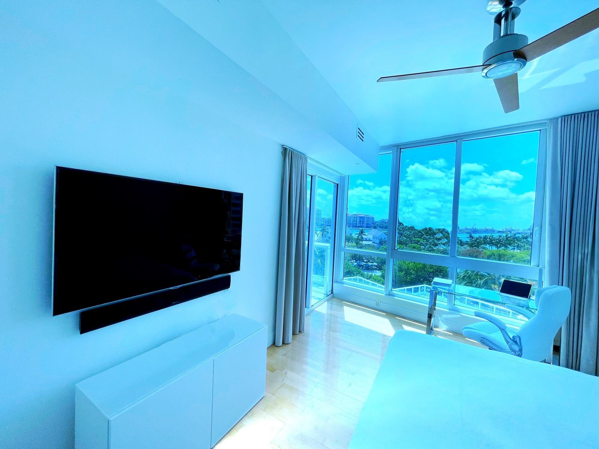 image Continuum South Beach South Tower8