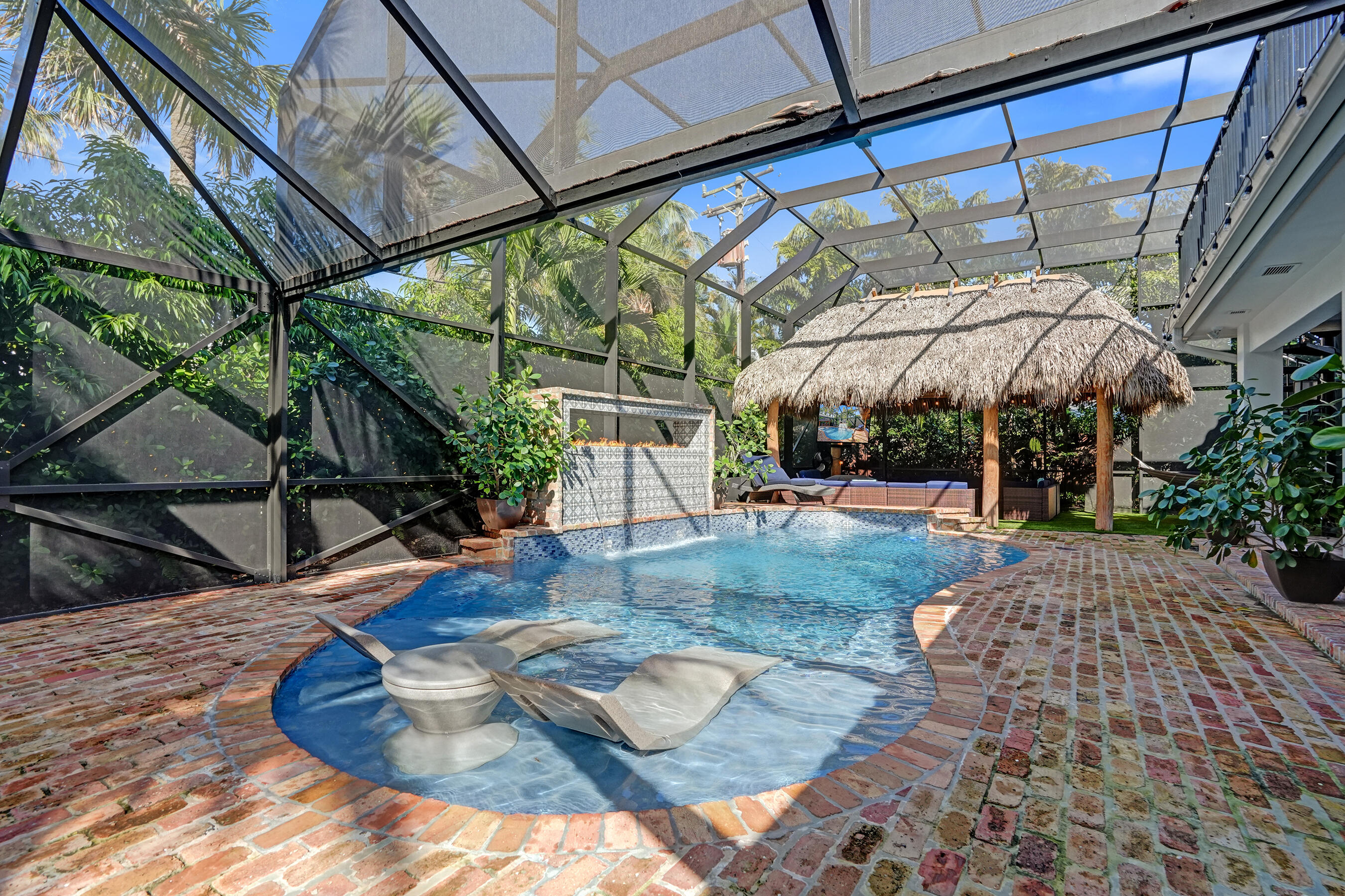 738 Middle Riv Fort Lauderdale, FL 33304